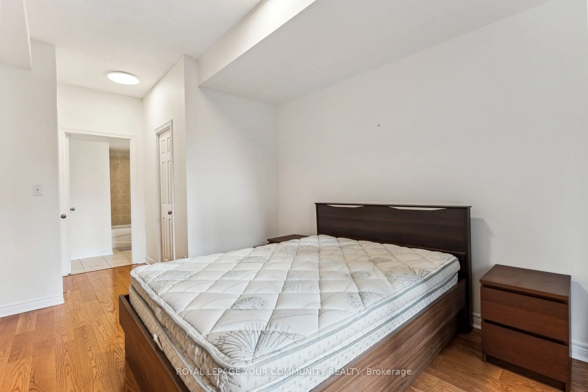 207 Wellesley Street E, #103