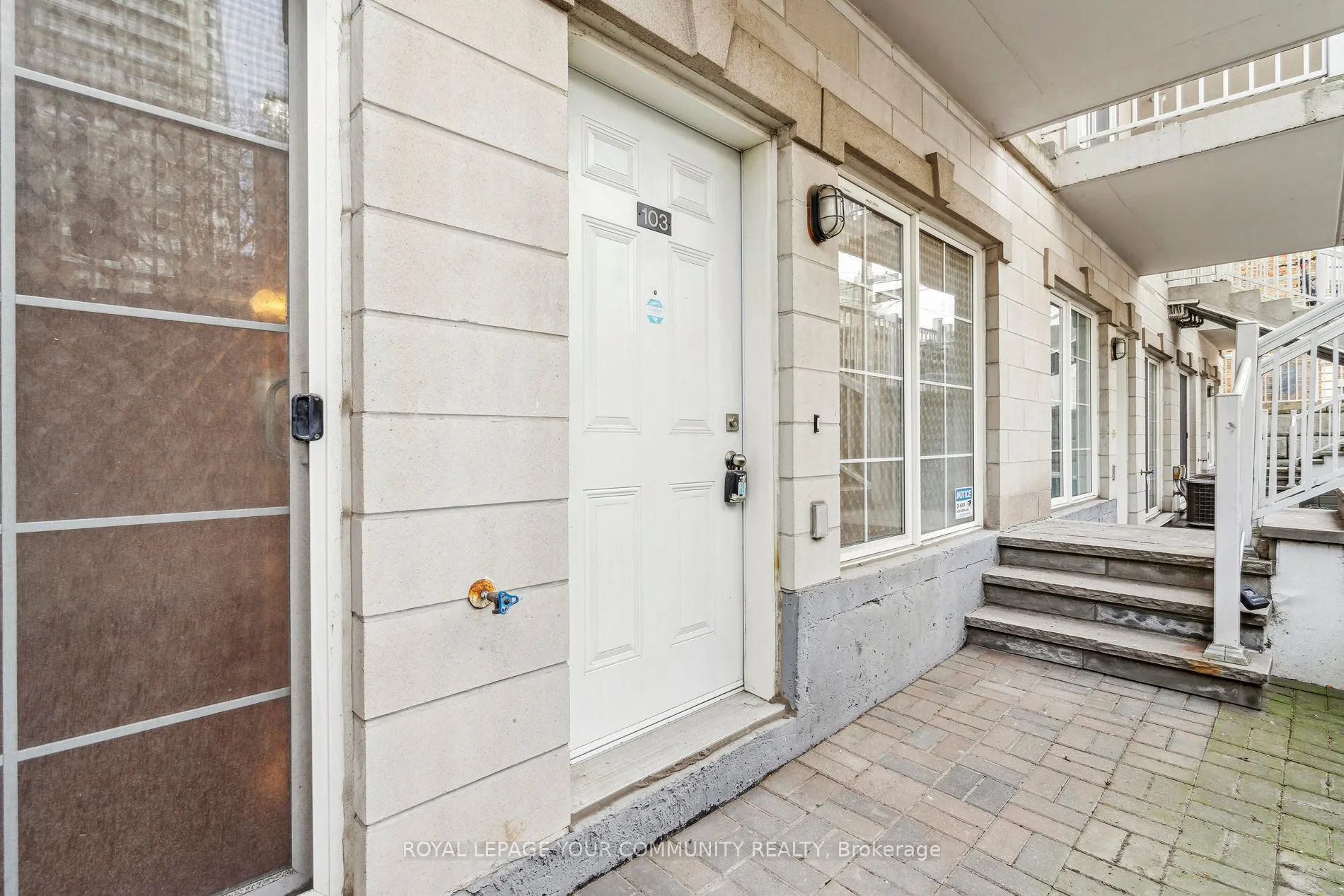 207 Wellesley Street E, #103