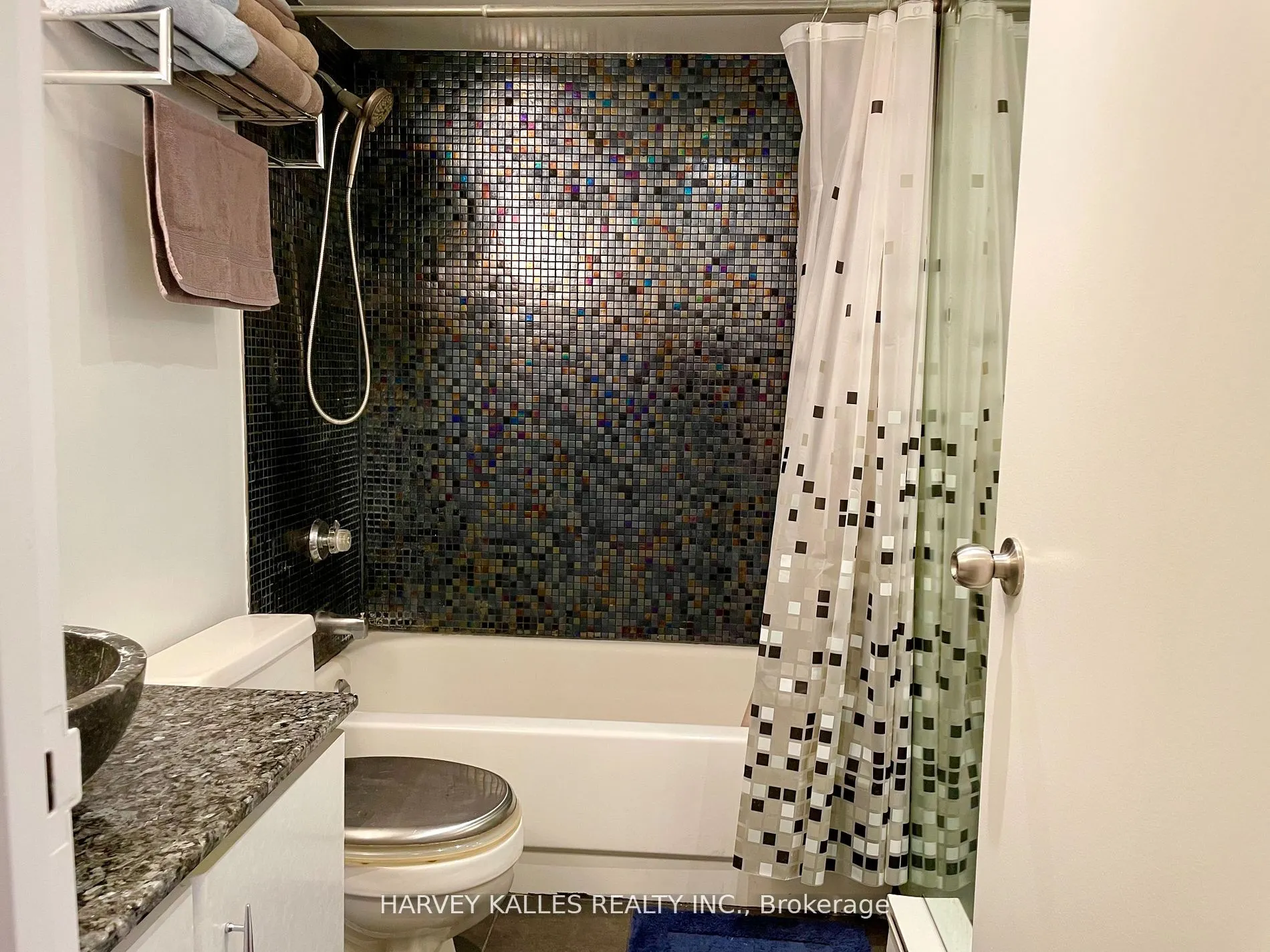25 Grenville Street, #2206