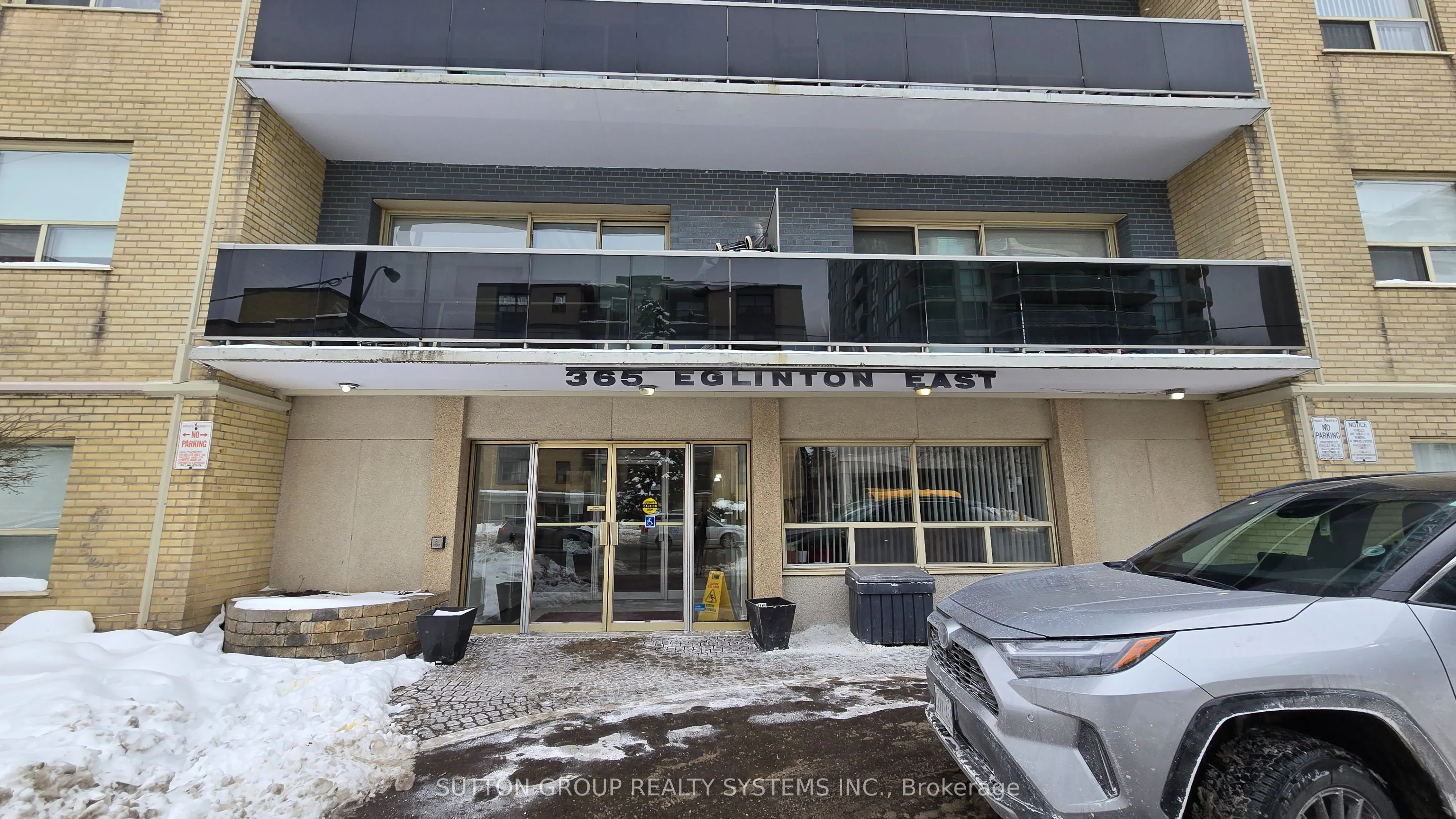 365 Eglinton Avenue E, #507
