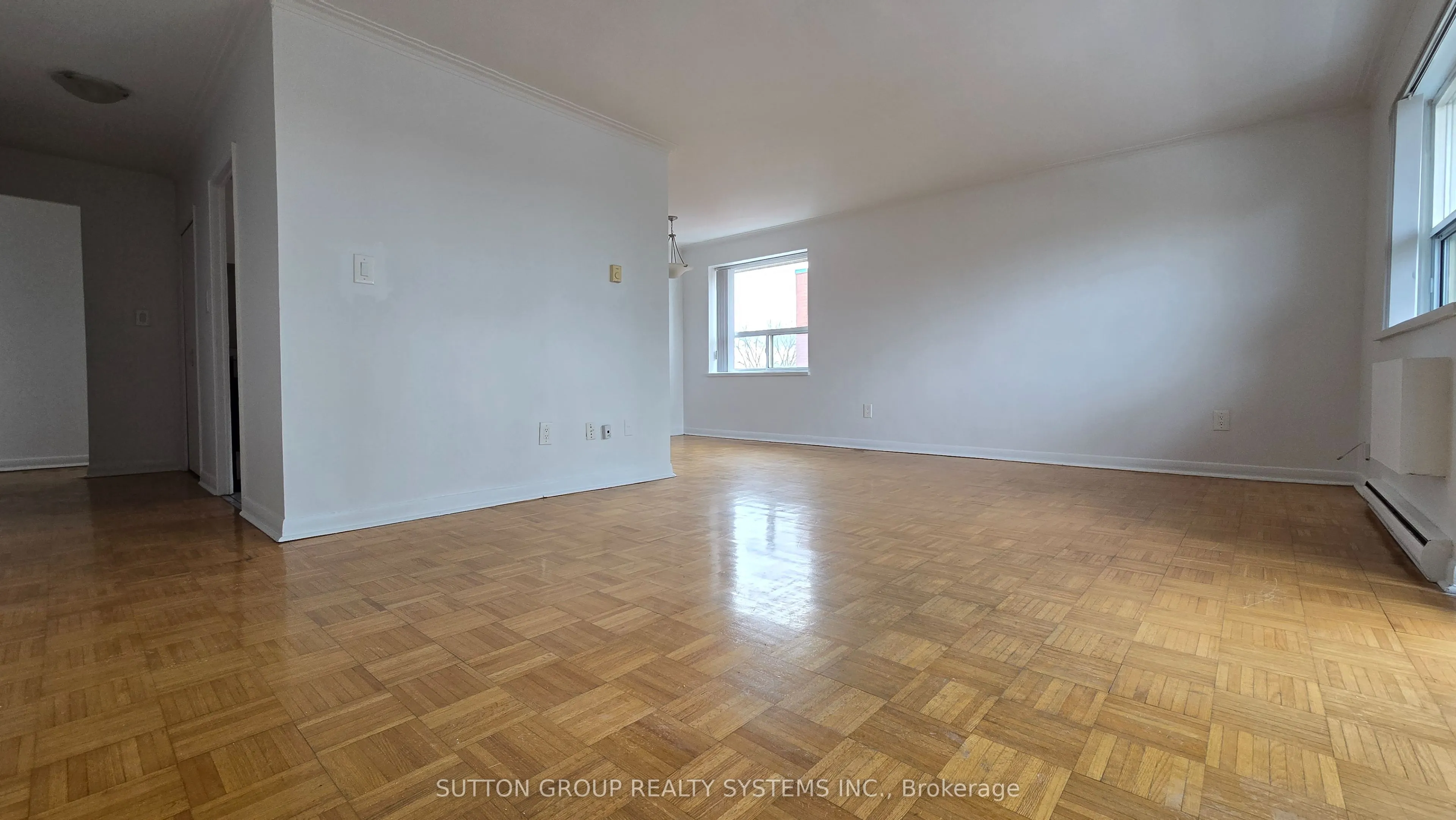 365 Eglinton Avenue E, #507