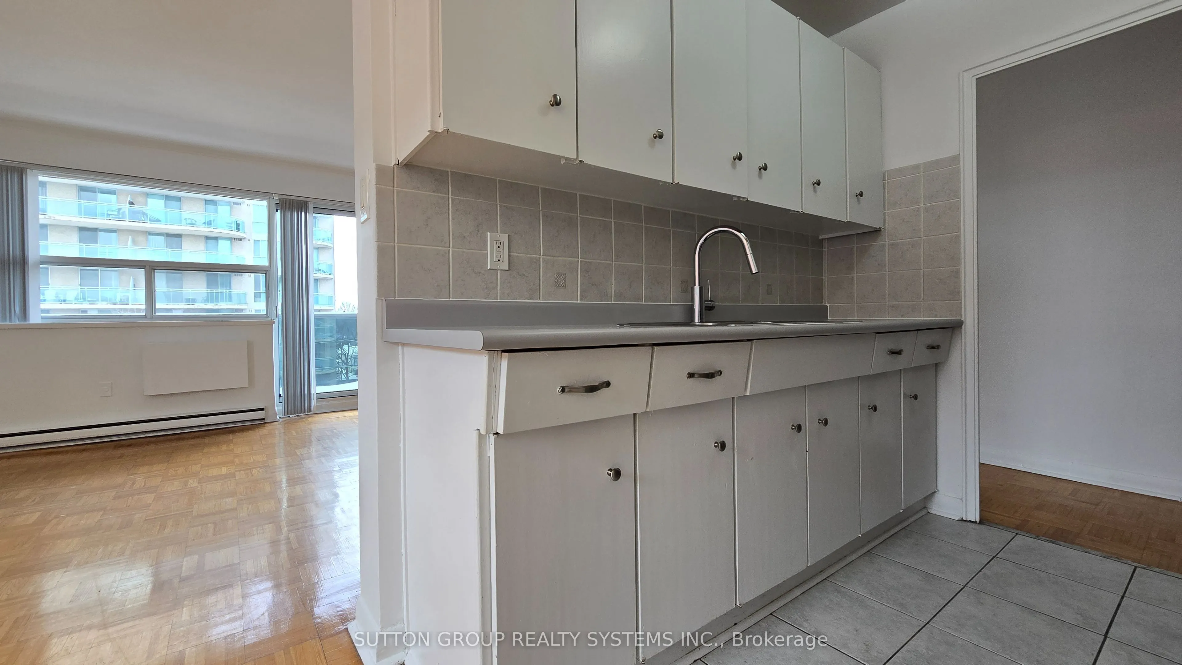 365 Eglinton Avenue E, #507