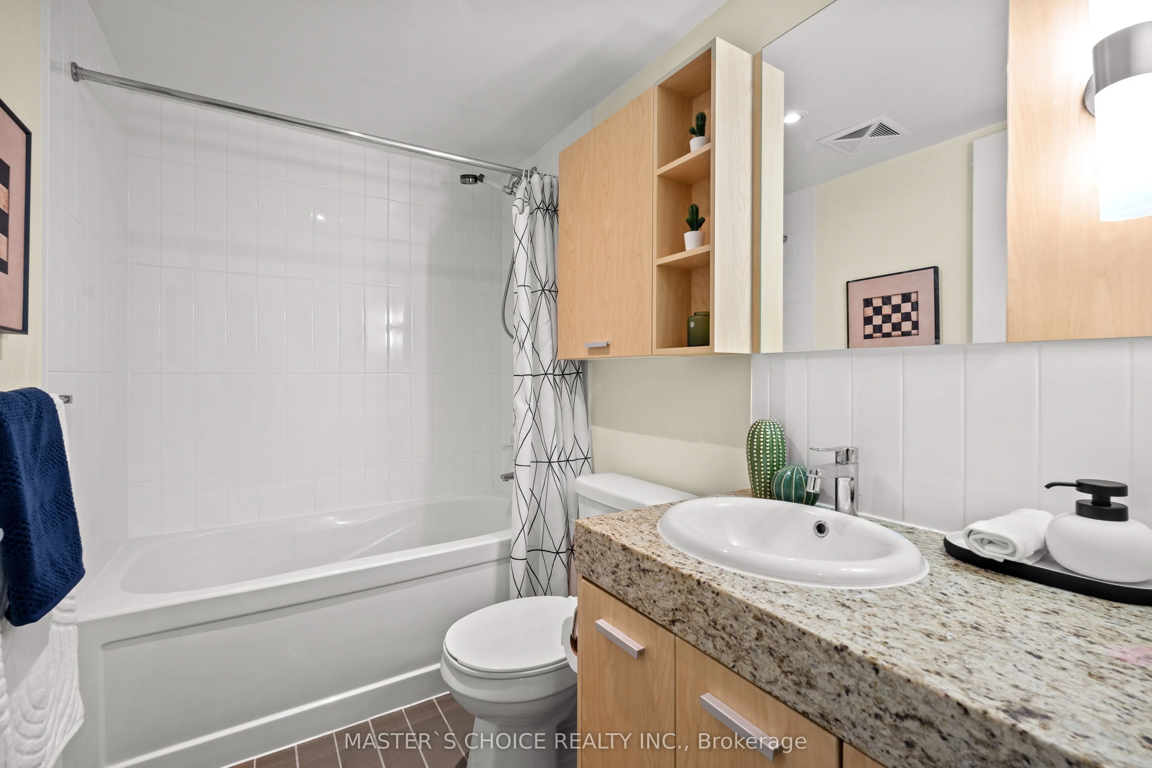 15 Singer Court, #912
