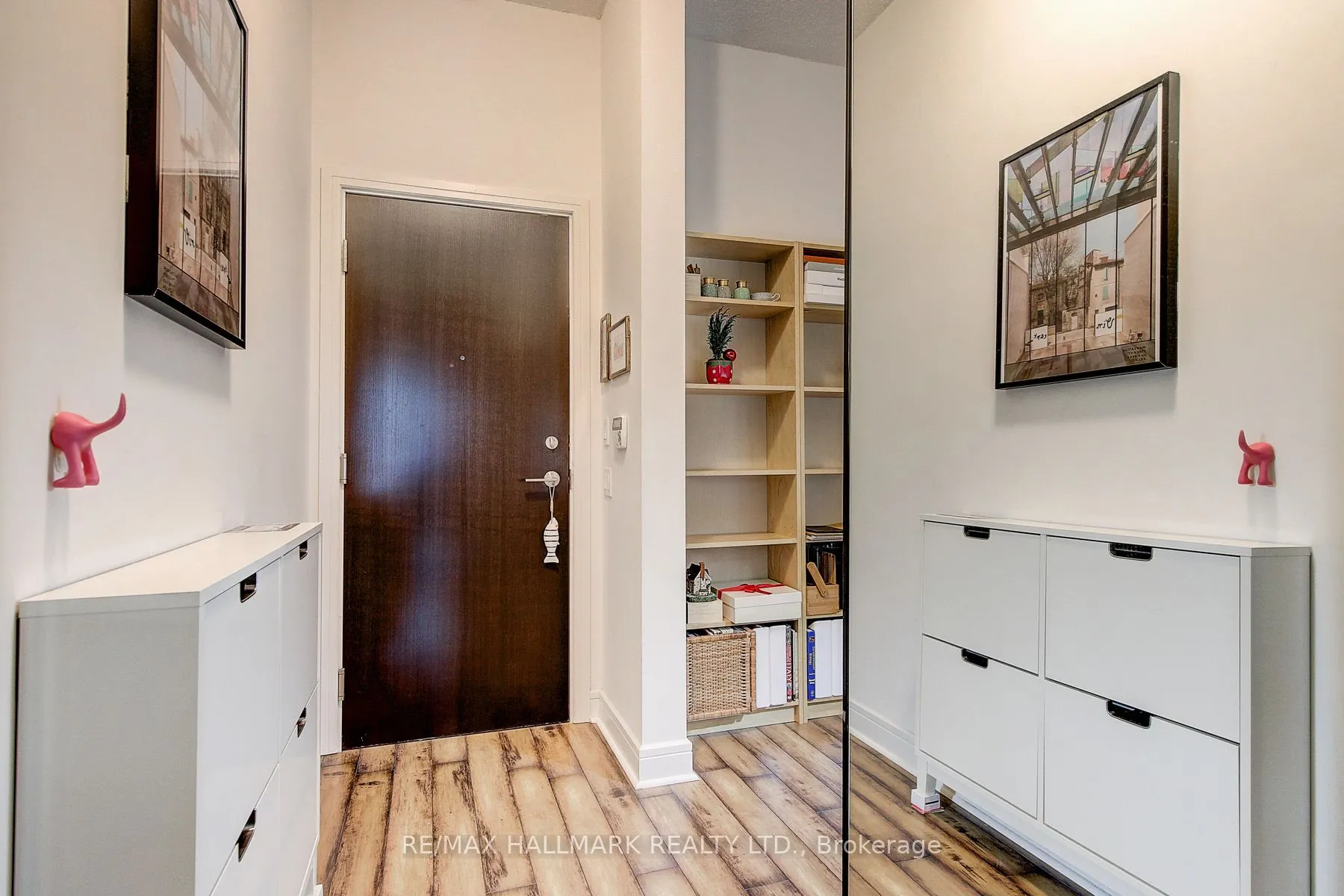 112 George Street, #727