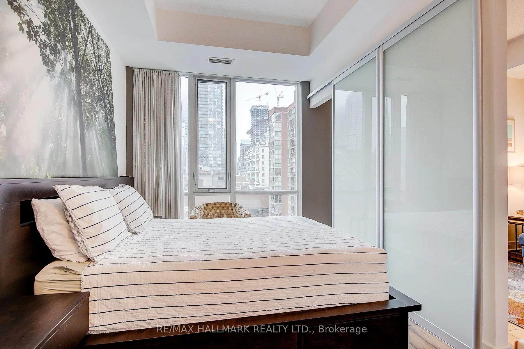 112 George Street, #727