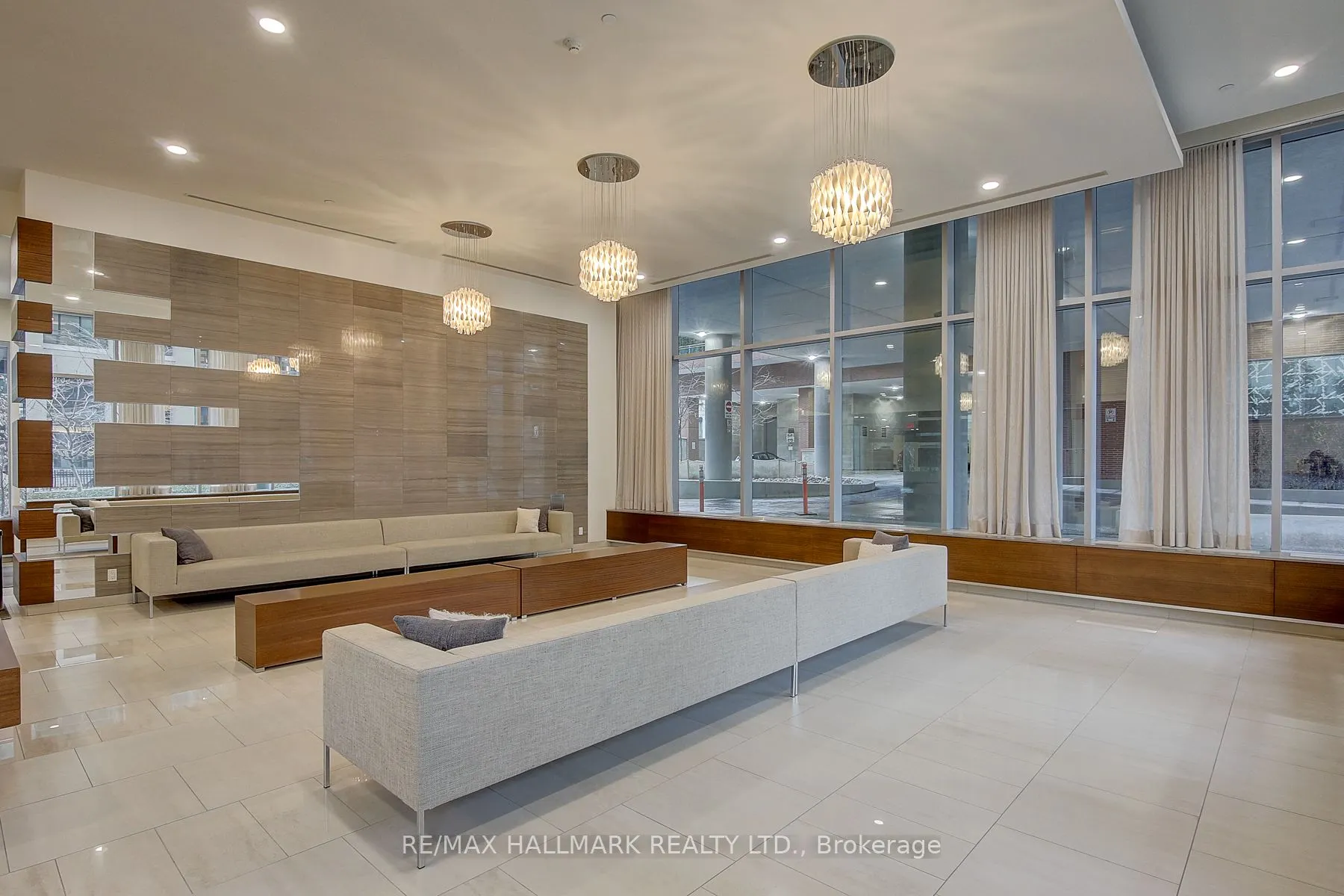 112 George Street, #727