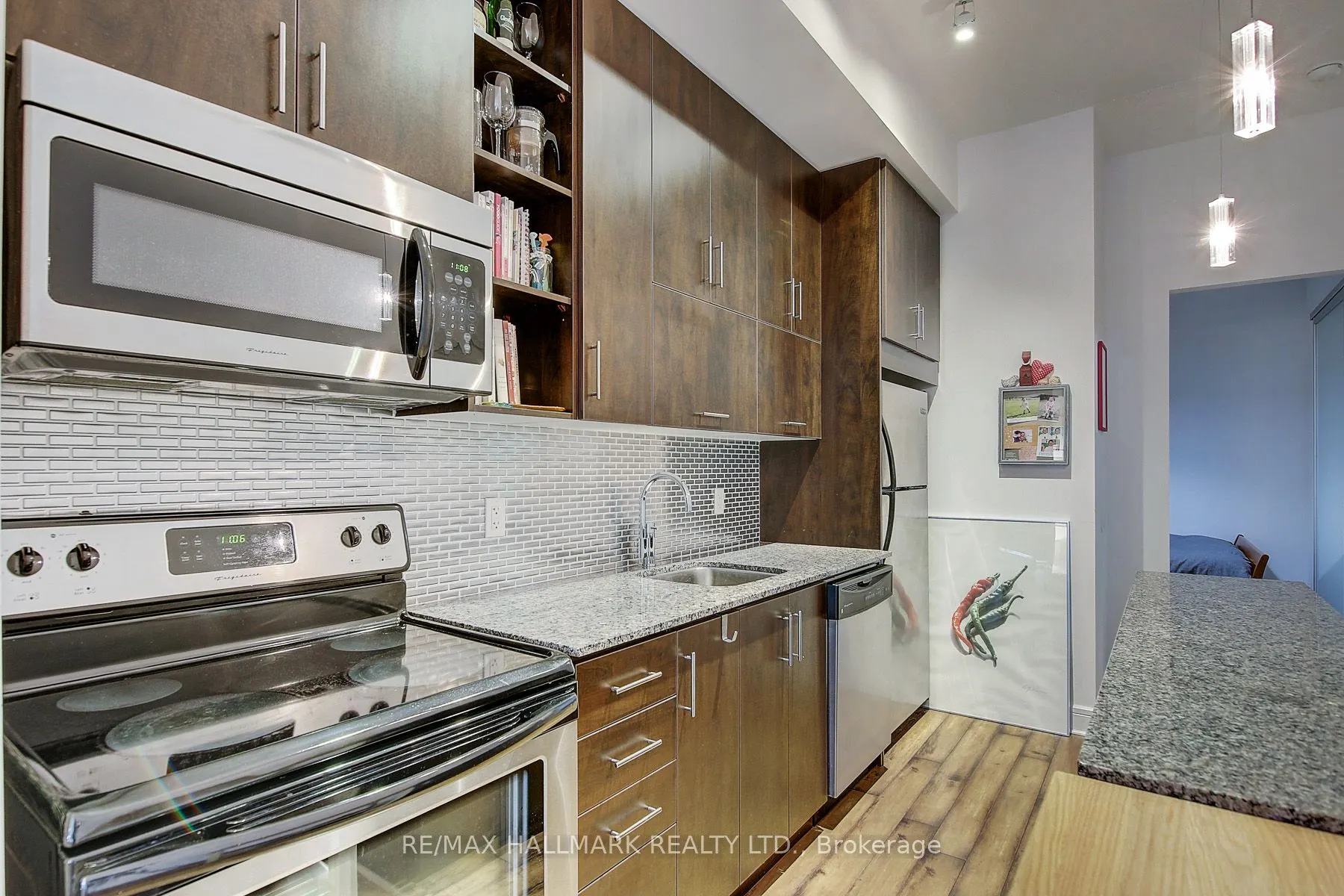 112 George Street, #727