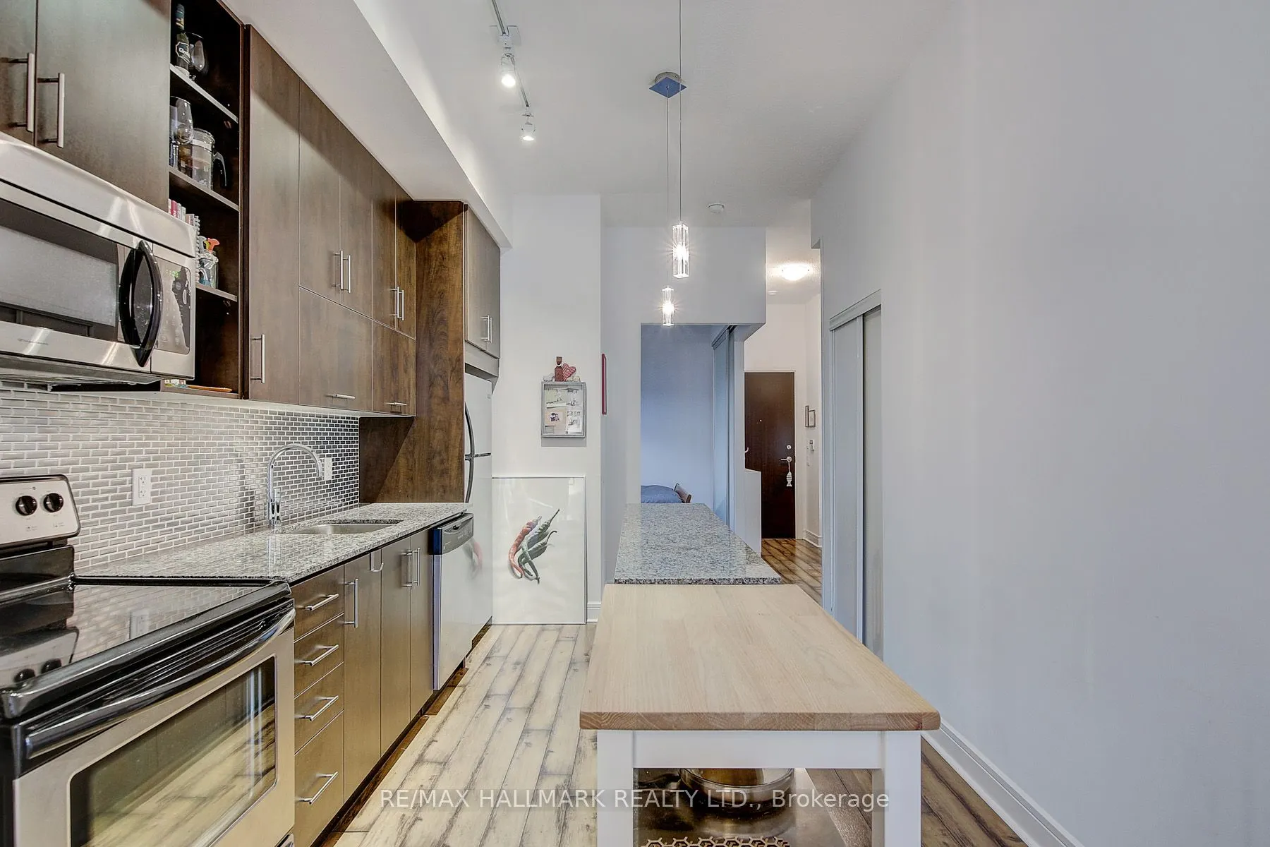 112 George Street, #727