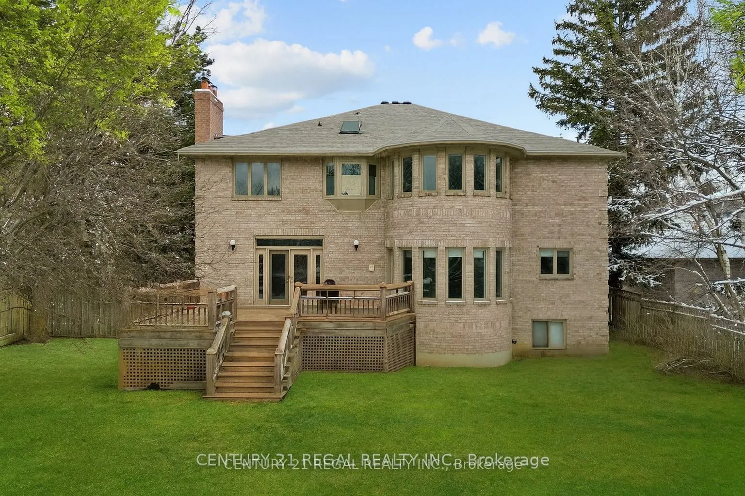 78 Gerald Street W