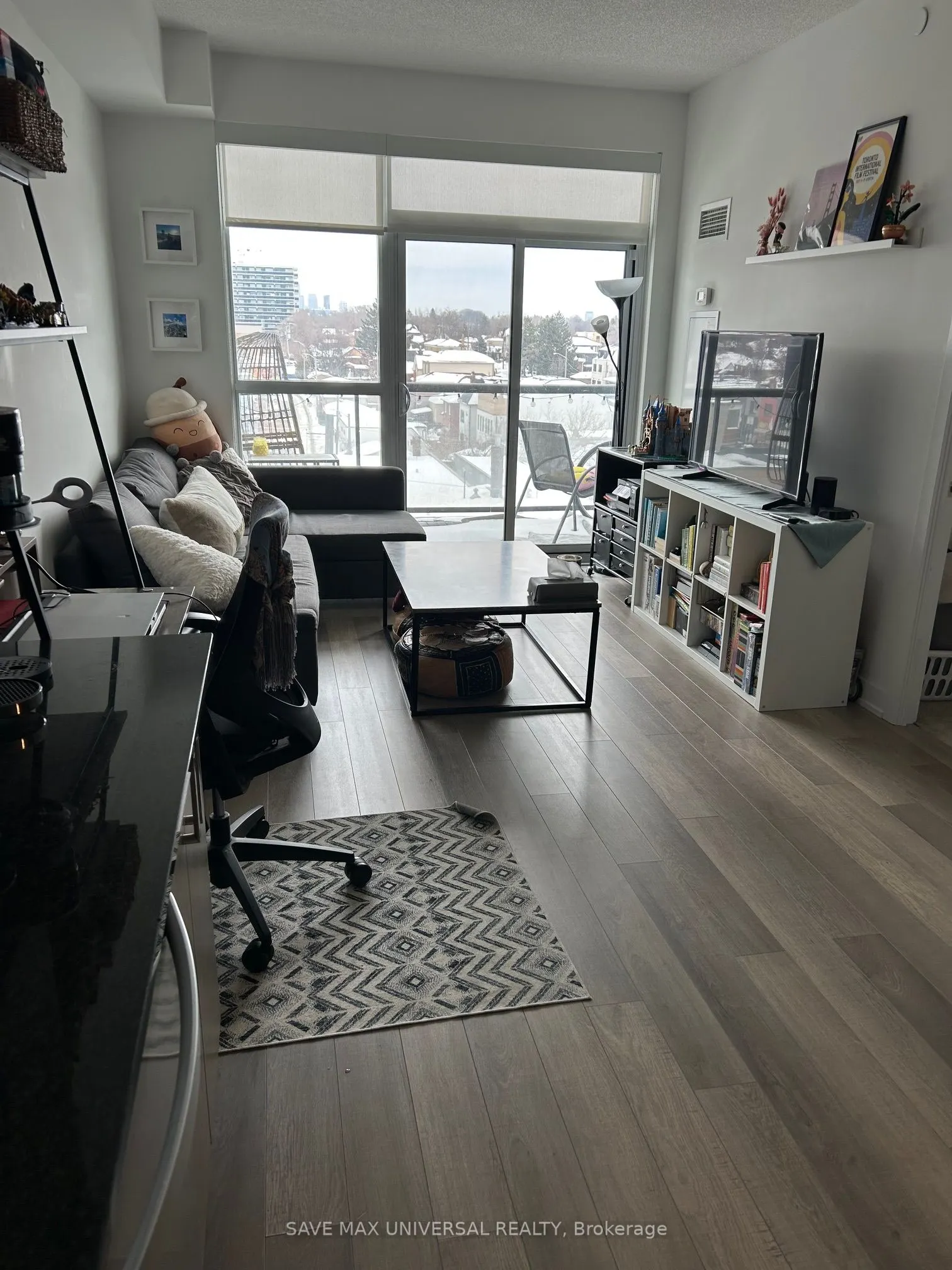 1603 Eglinton Avenue W, #401