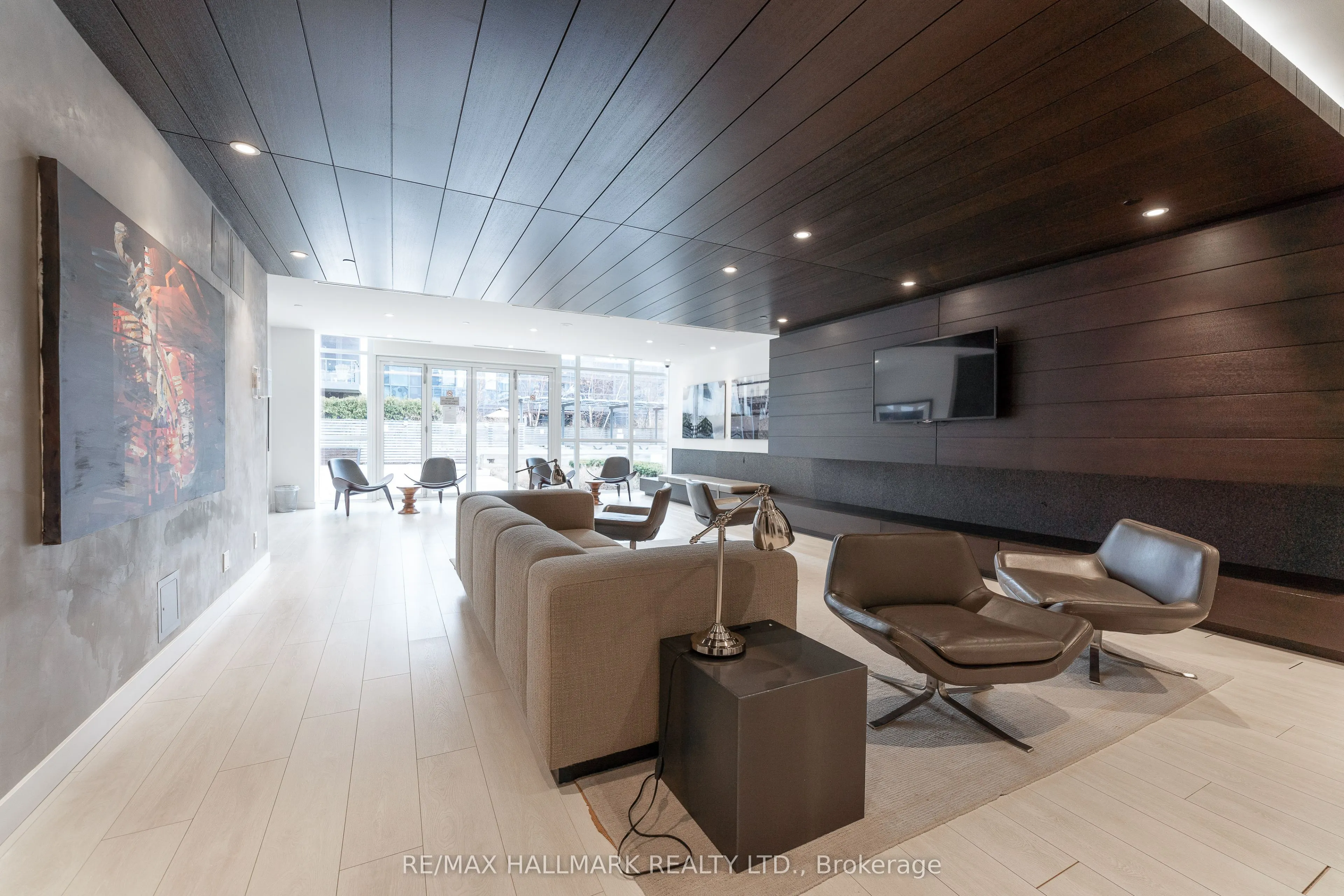 170 Sumach Street, #2101