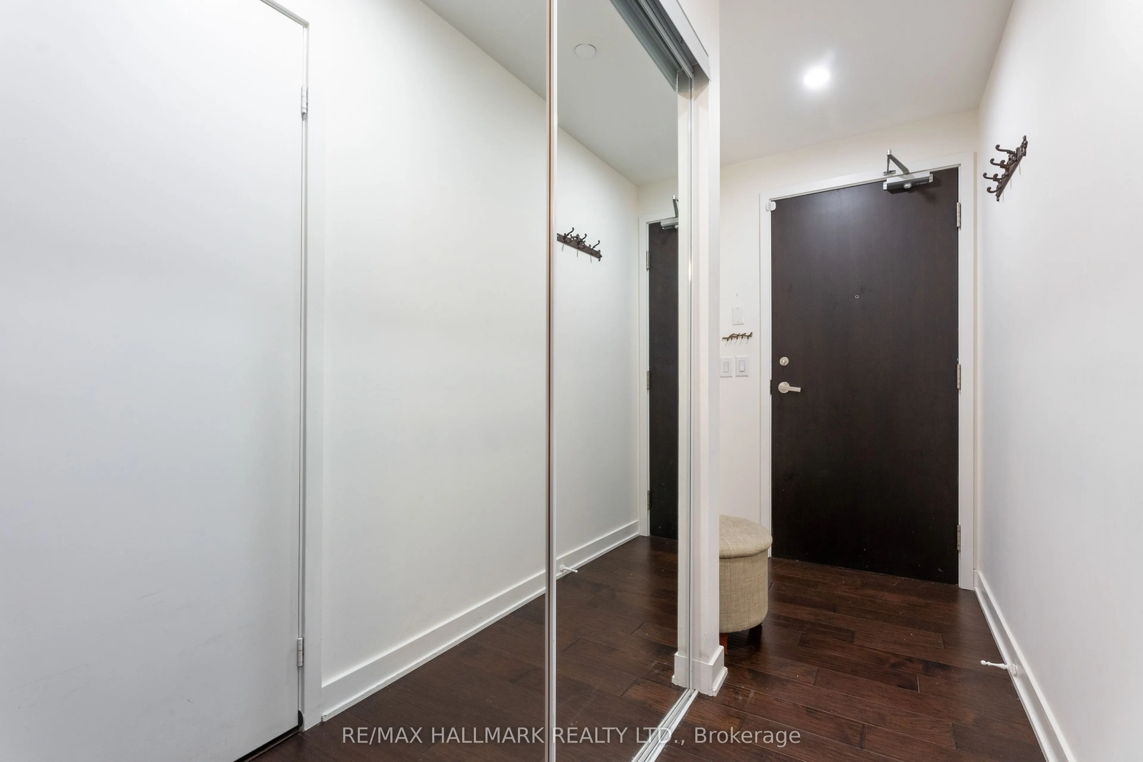 170 Sumach Street, #2101