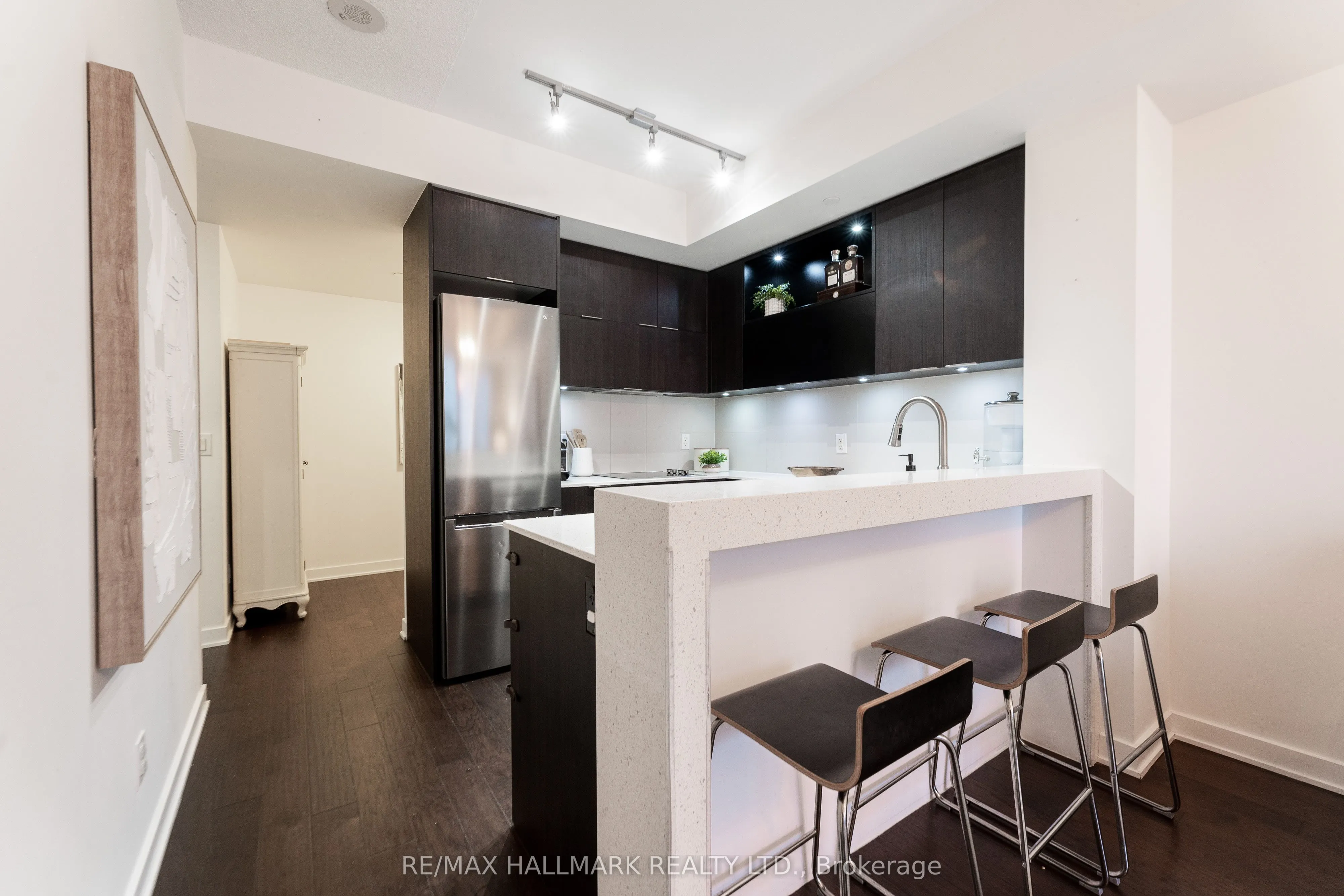 170 Sumach Street, #2101