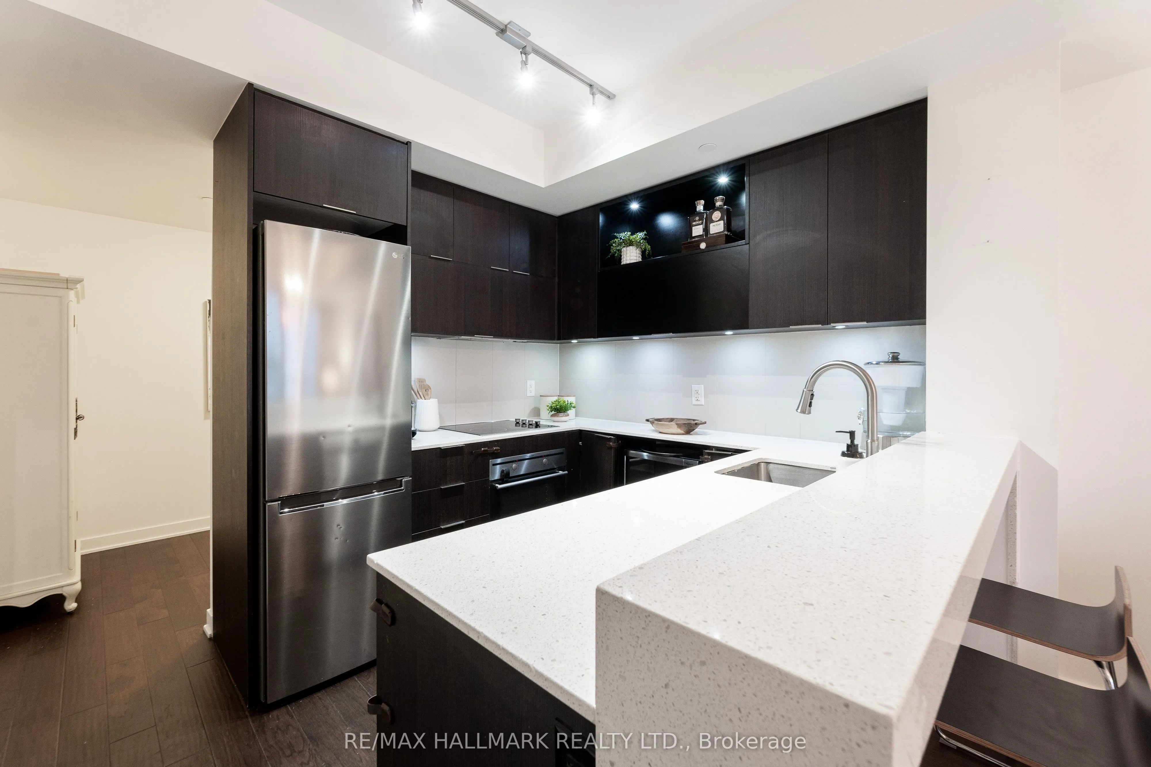 170 Sumach Street, #2101