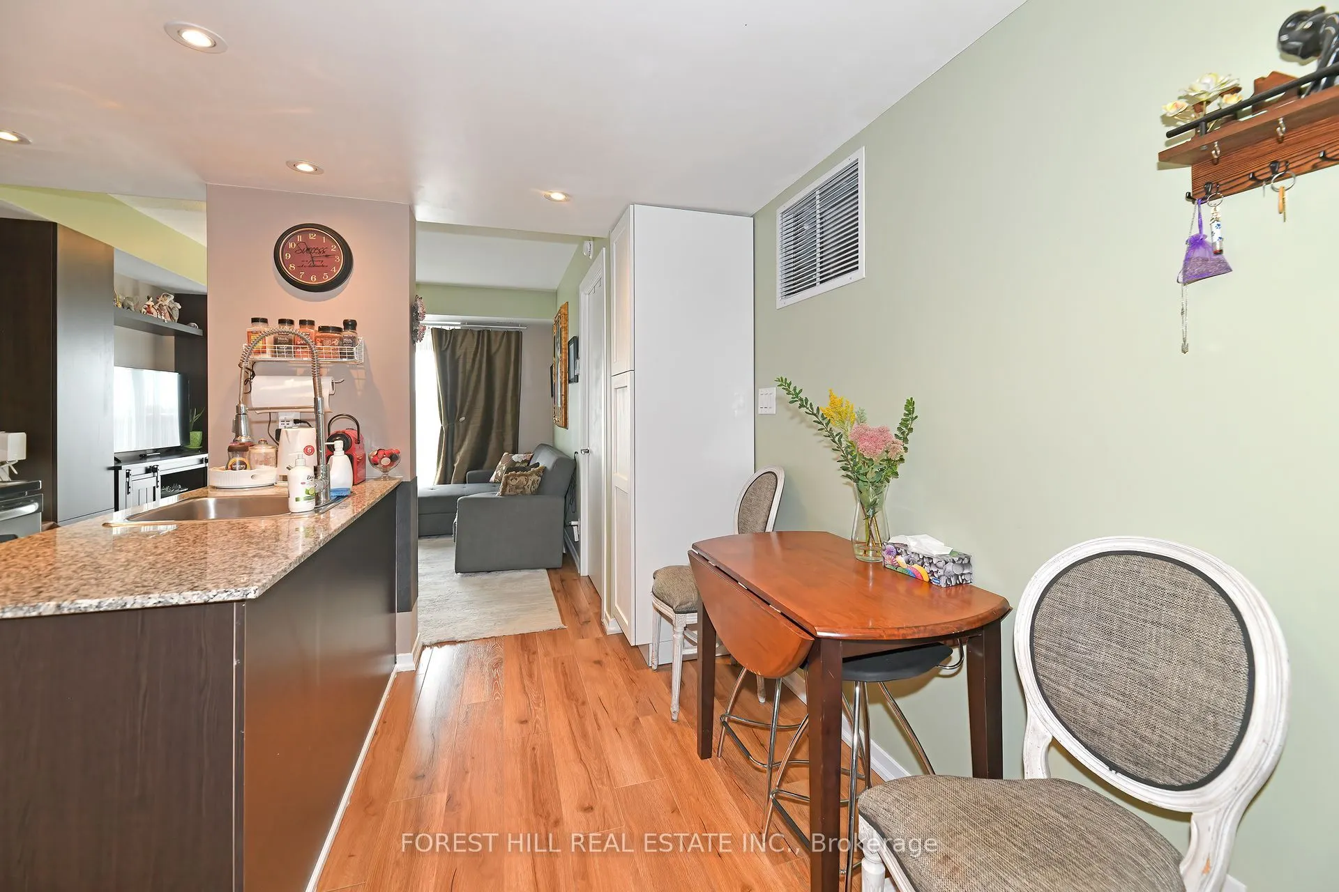 801 Sheppard Avenue W, #505