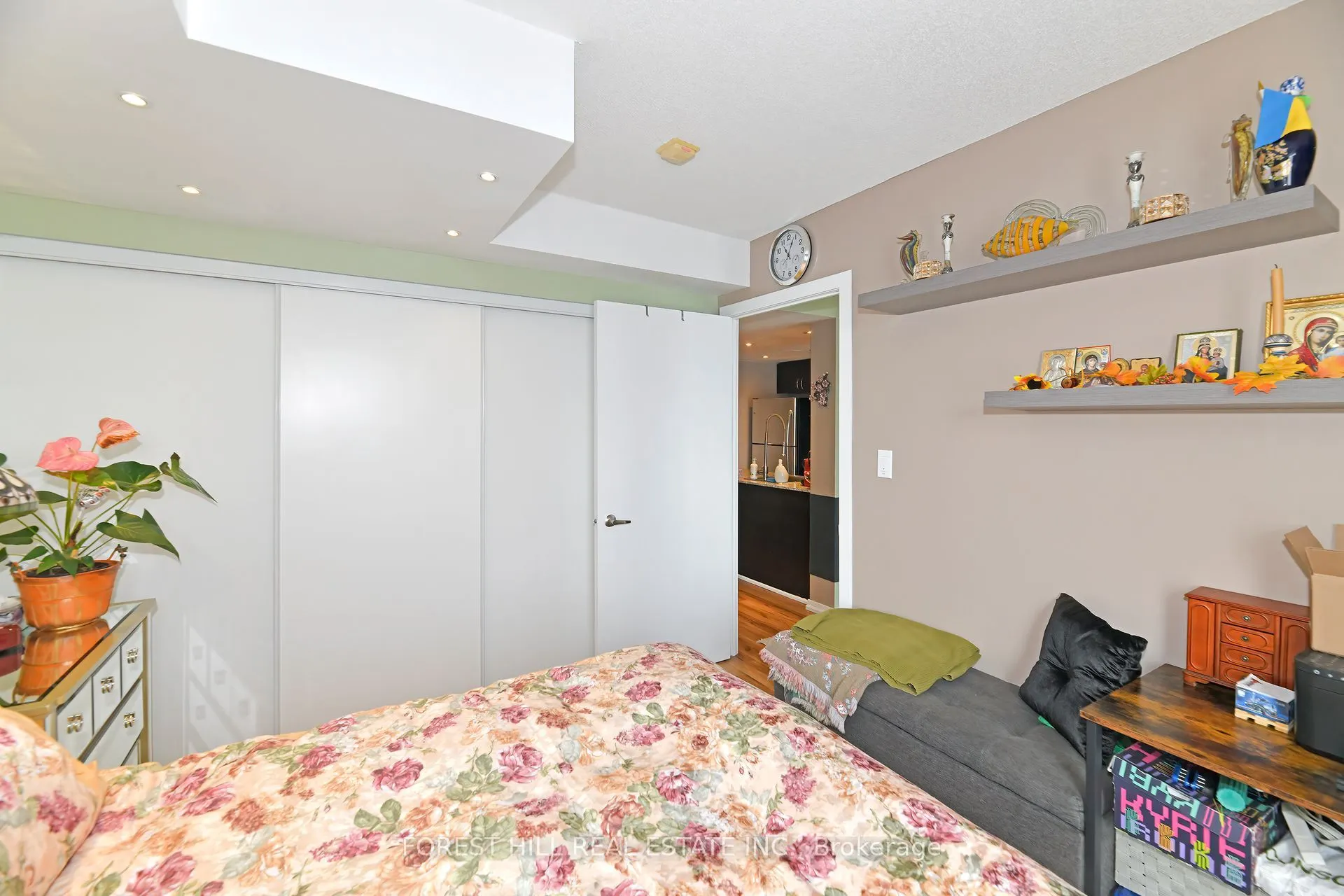 801 Sheppard Avenue W, #505
