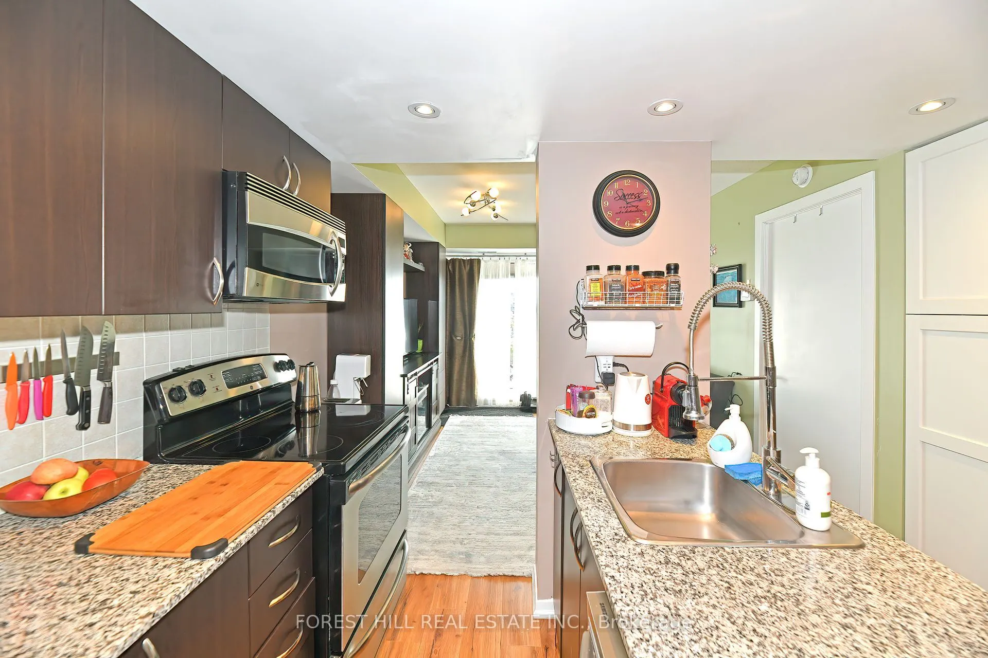 801 Sheppard Avenue W, #505