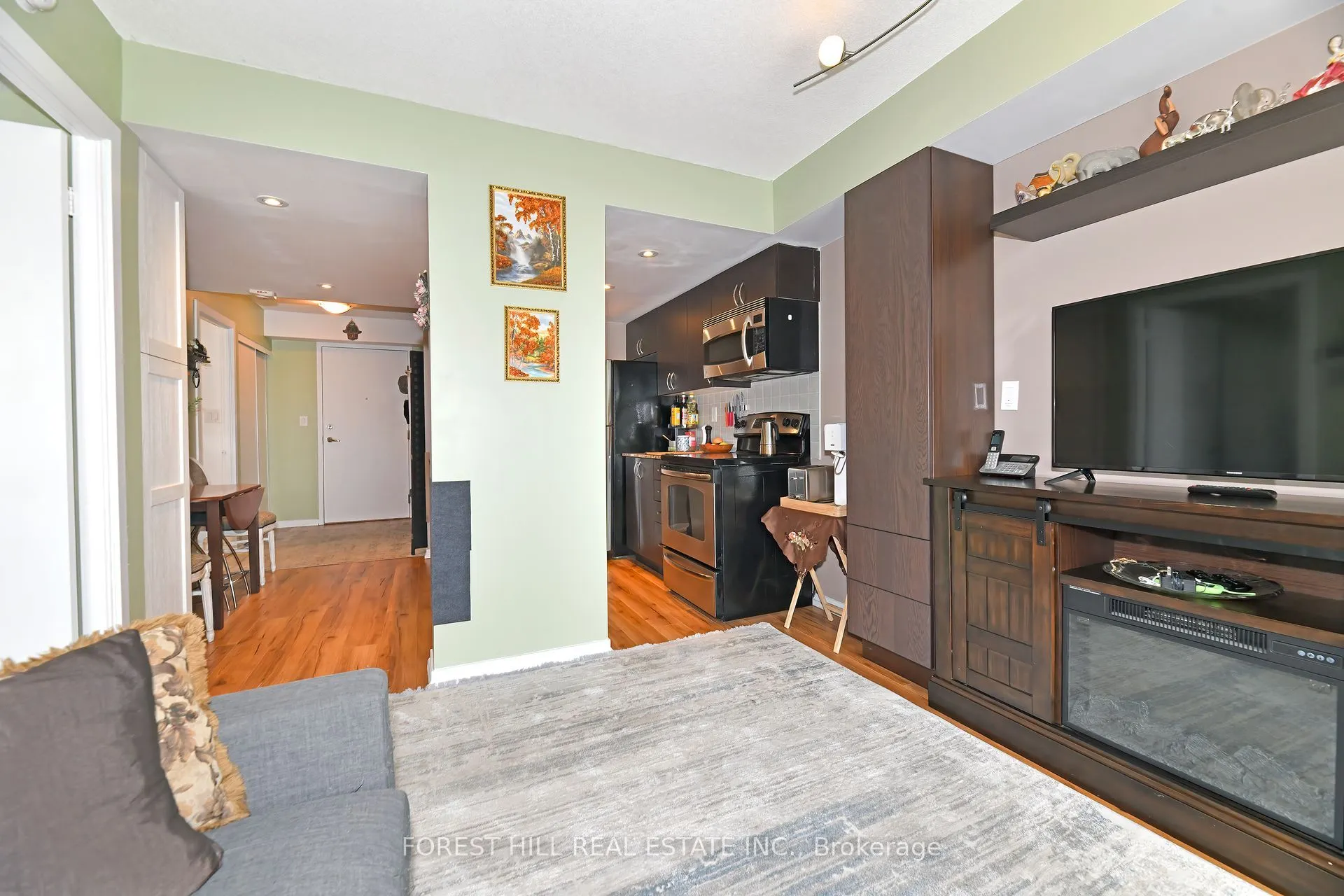 801 Sheppard Avenue W, #505