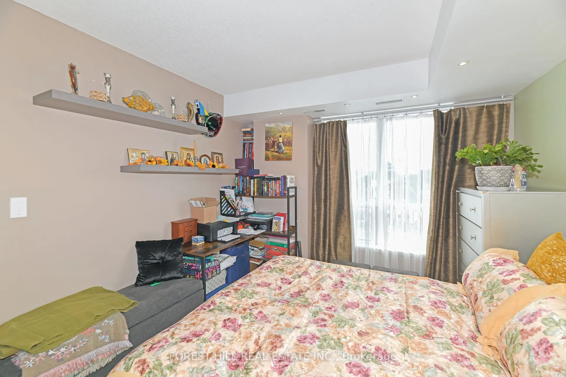 801 Sheppard Avenue W, #505