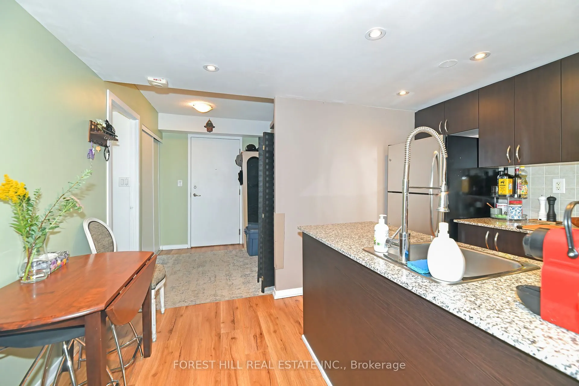 801 Sheppard Avenue W, #505