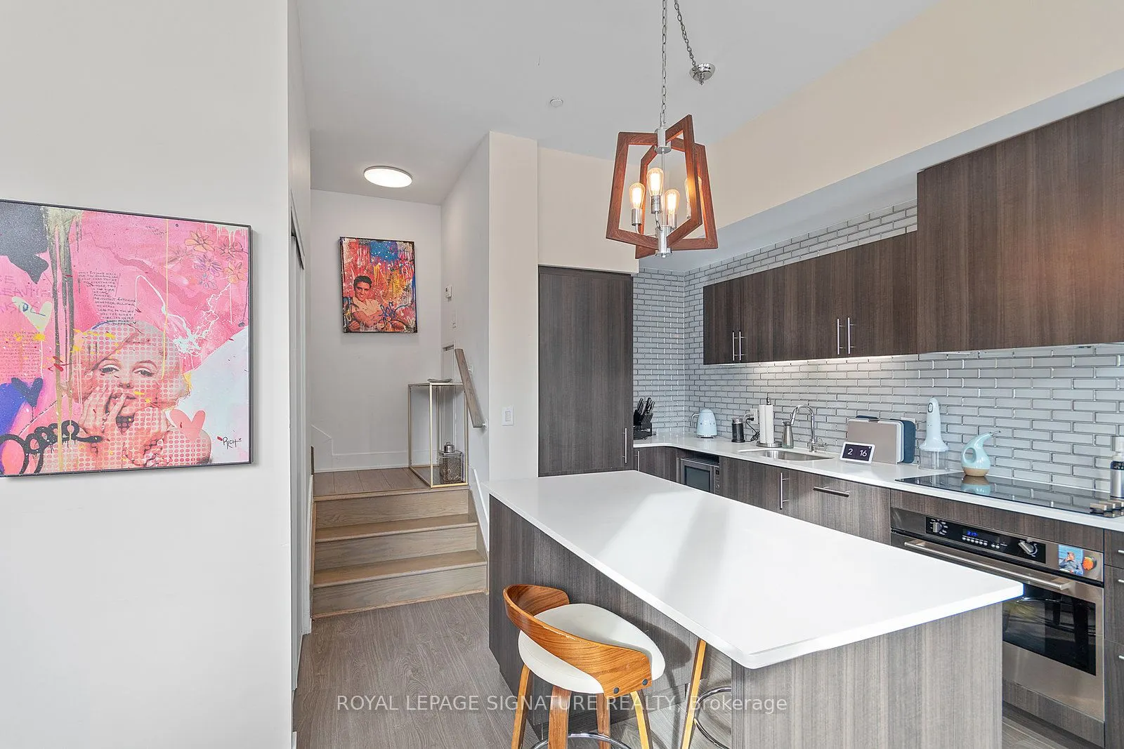 508 Wellington Street, #TH1