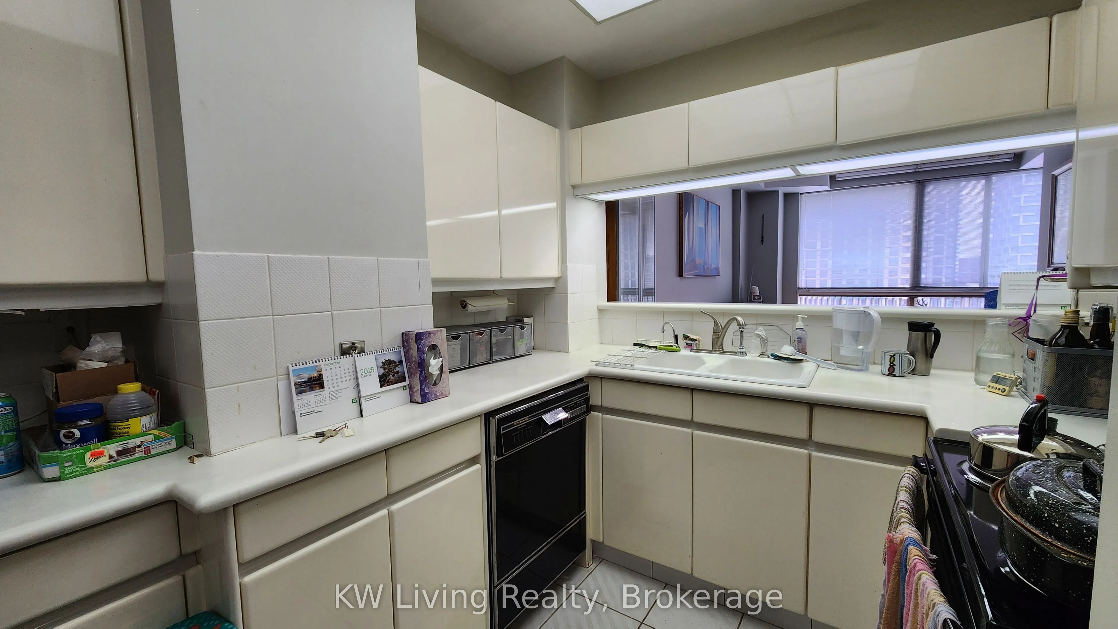 7 Broadway Avenue #PH-F