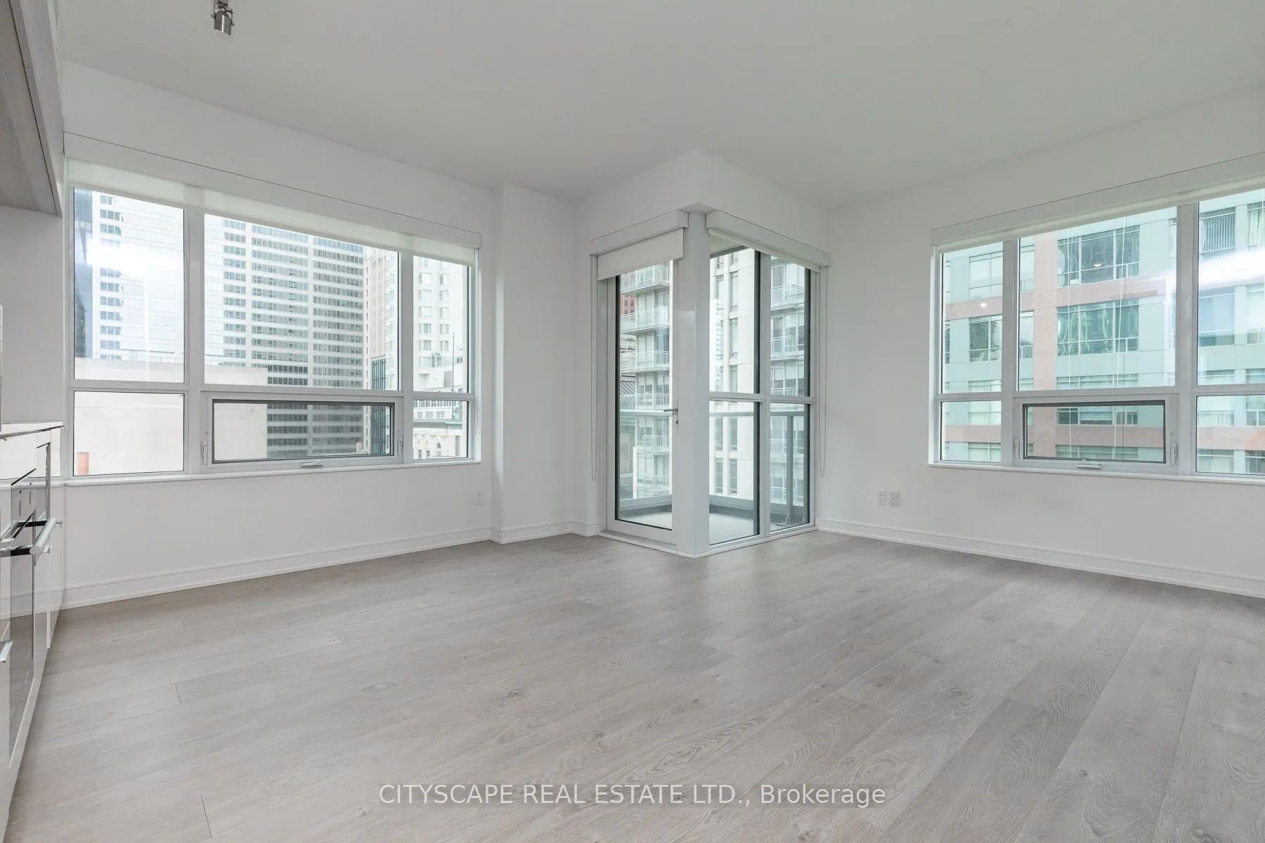 88 Scott Street, #1703