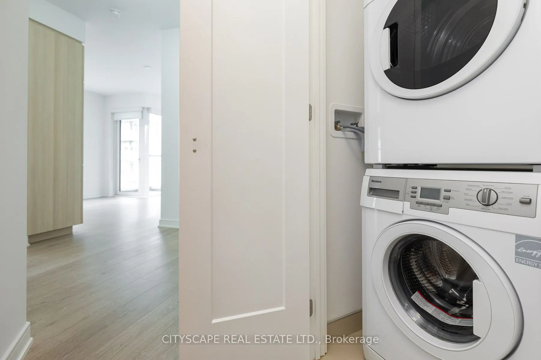88 Scott Street, #1703