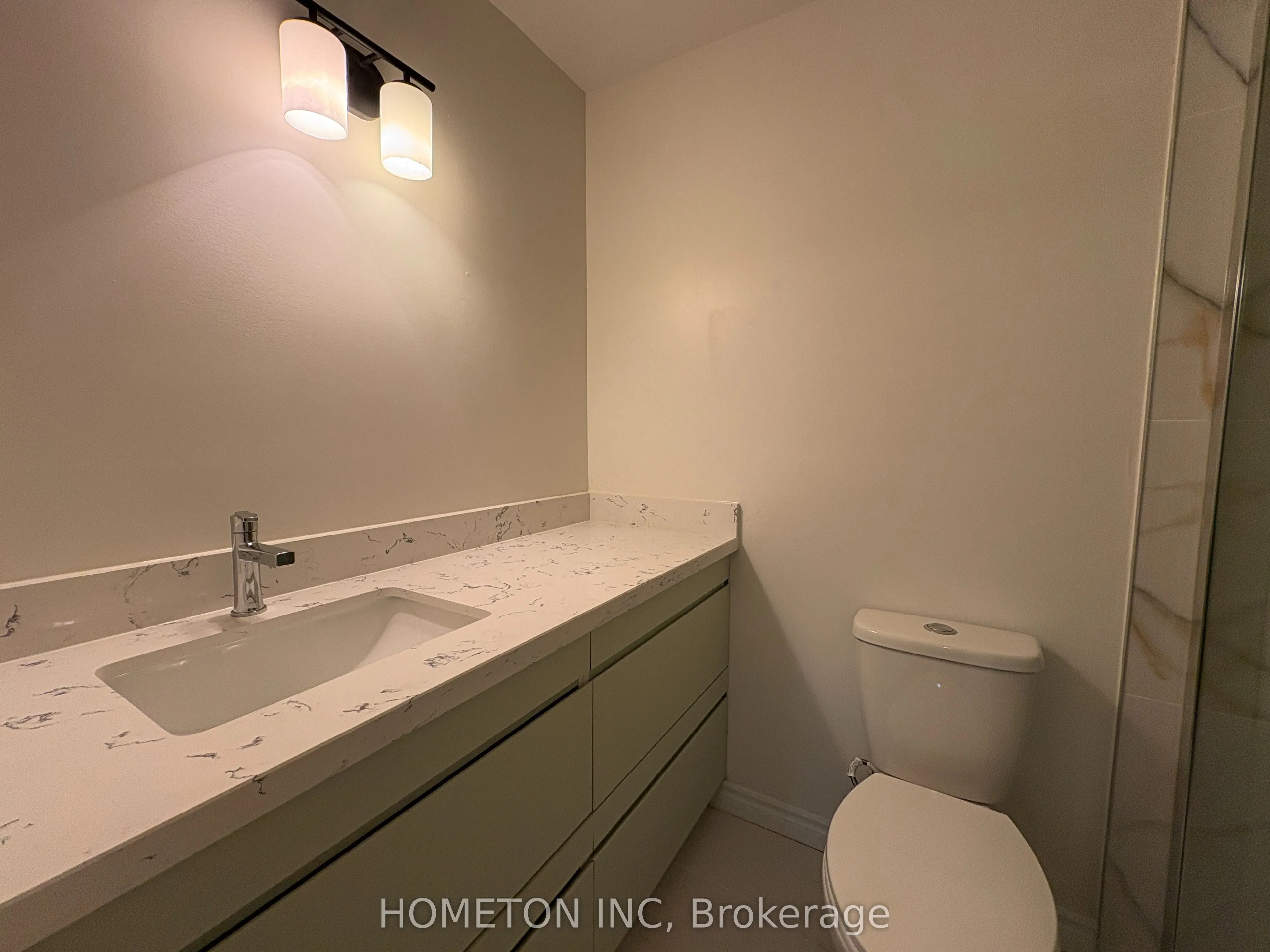 319A Oakwood Avenue, #upper rear