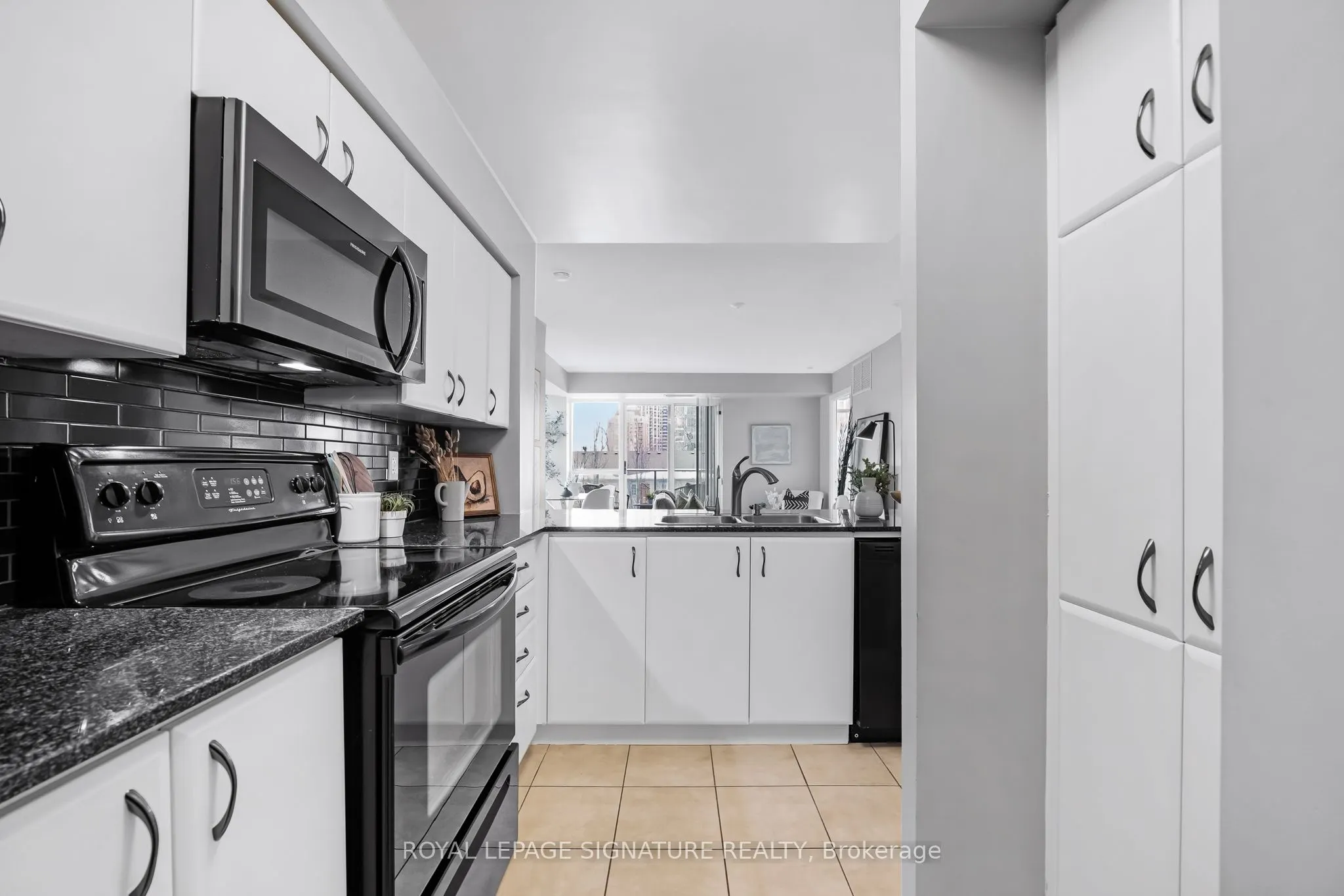 31 Bales Avenue, #501