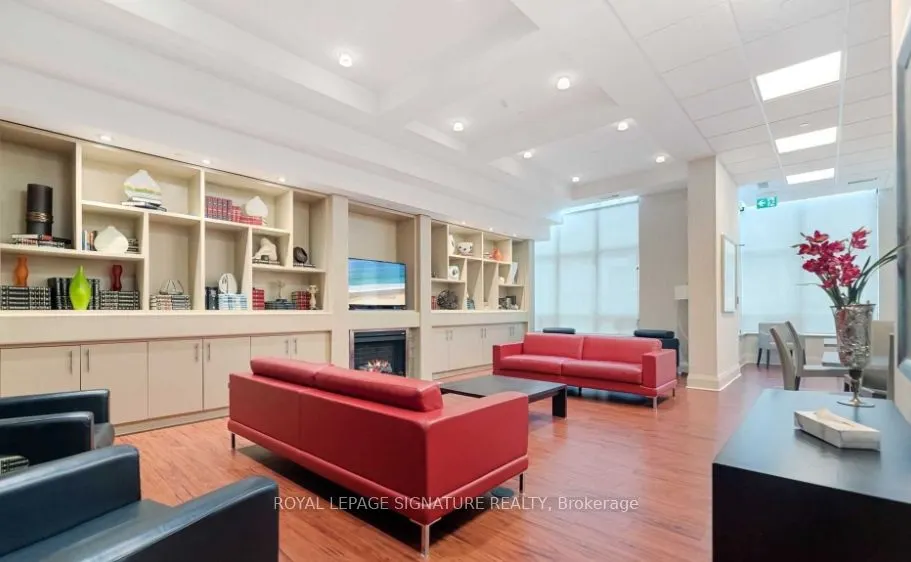 31 Bales Avenue, #501