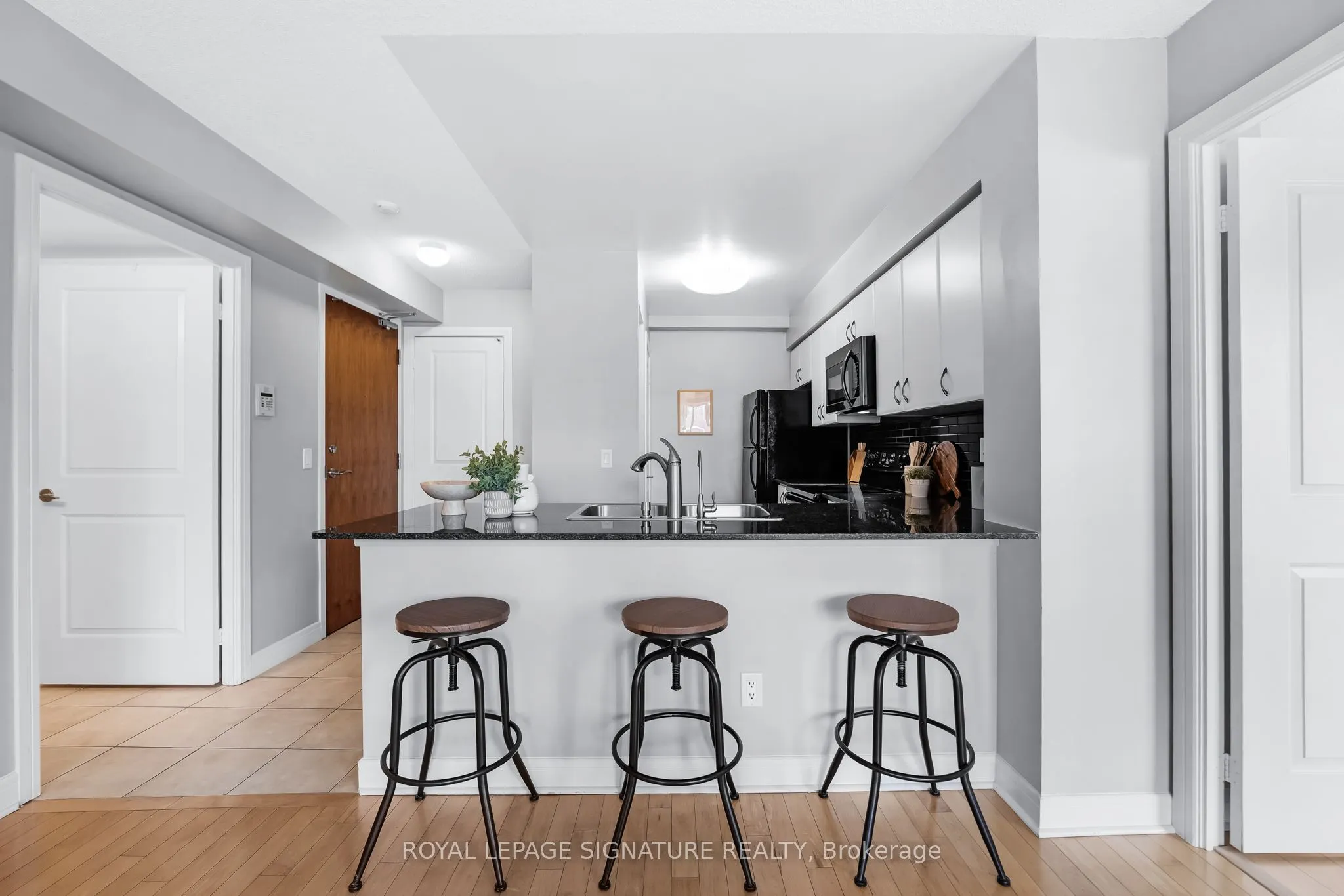31 Bales Avenue, #501