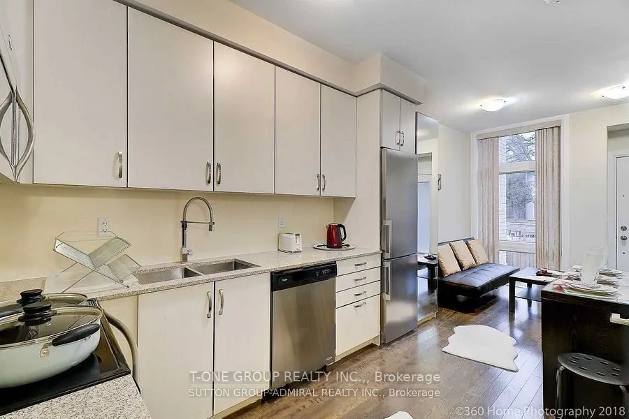 23 Eldora Avenue, #102