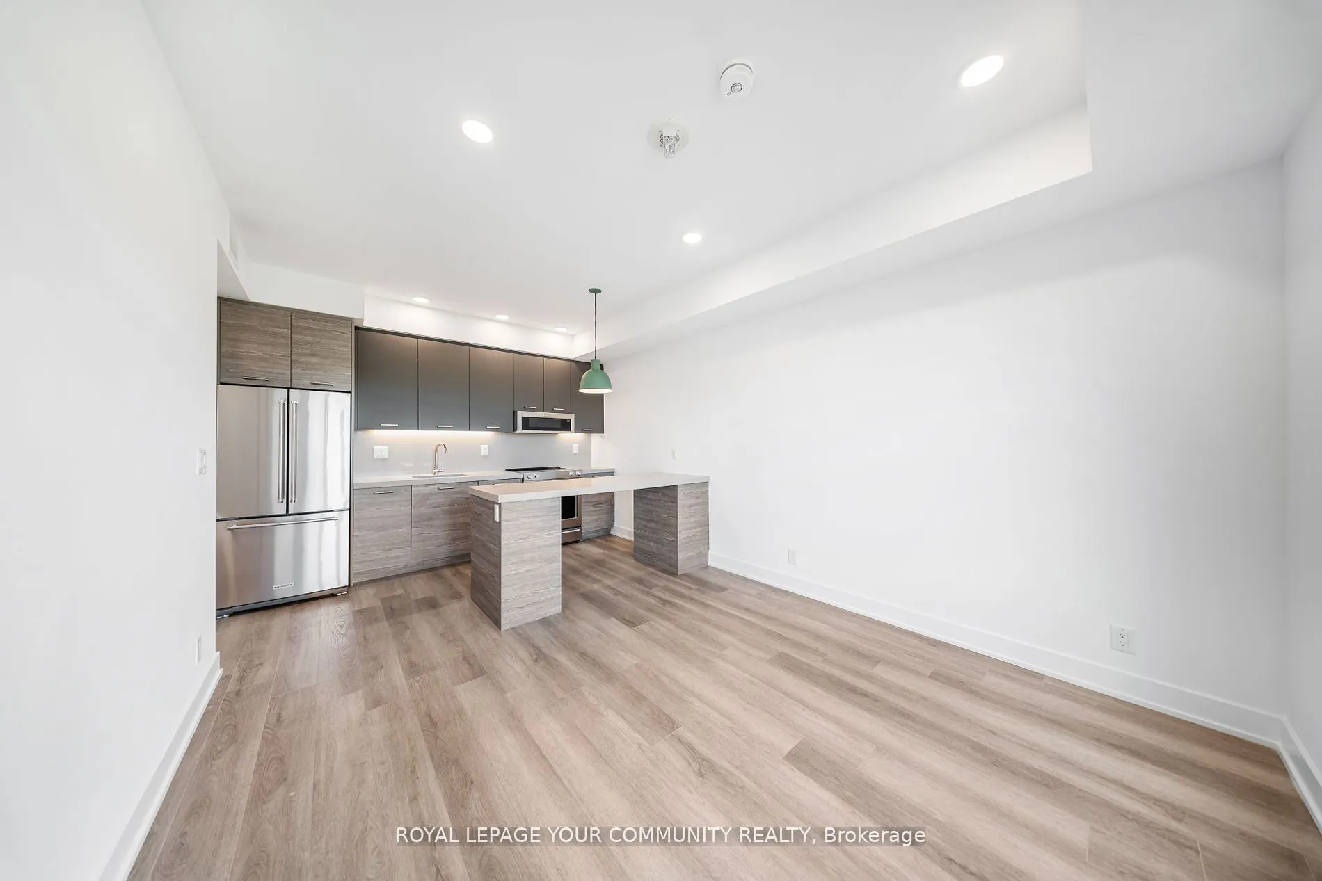 484 Spadina Avenue, #1205