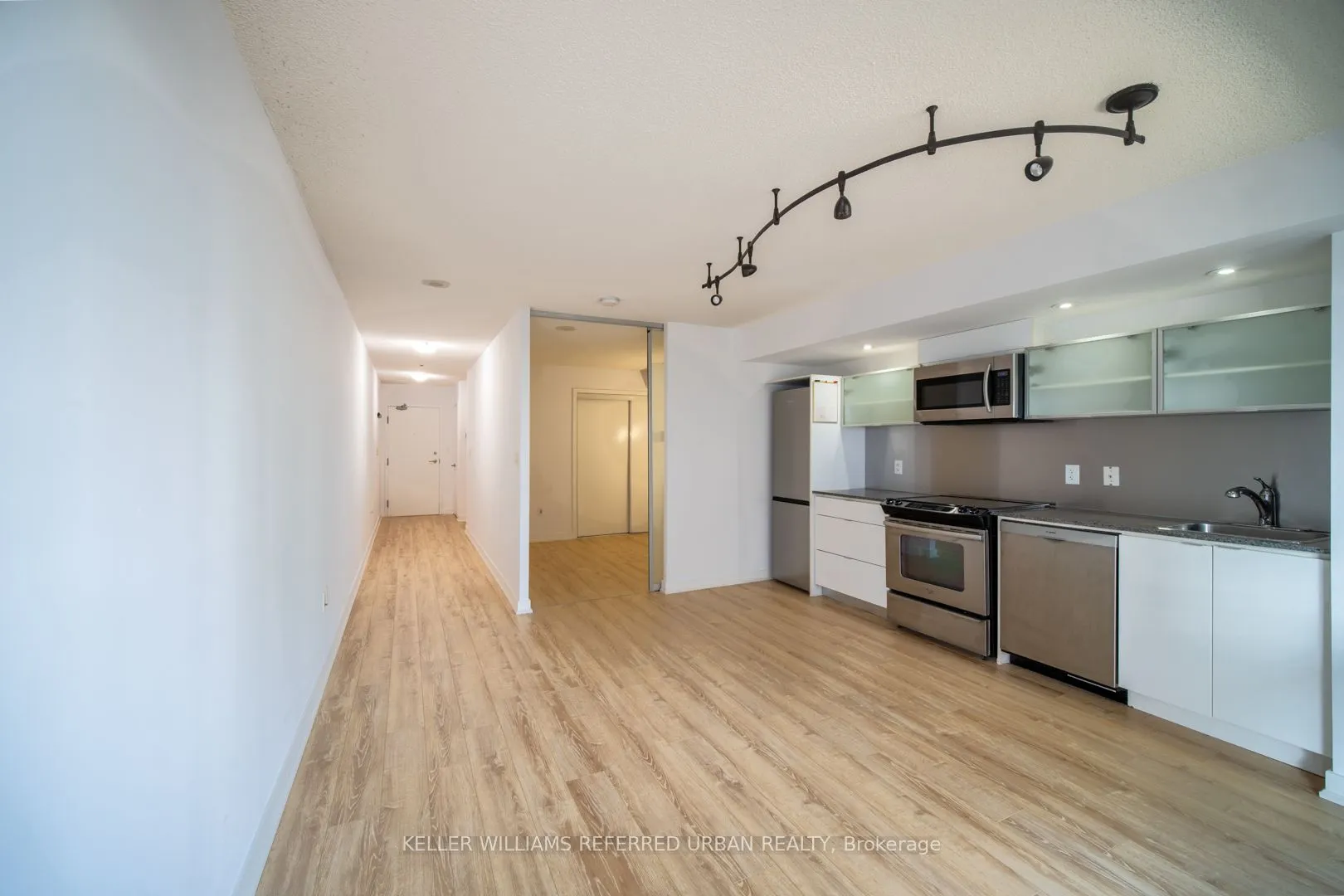 4k Spadina E, #609