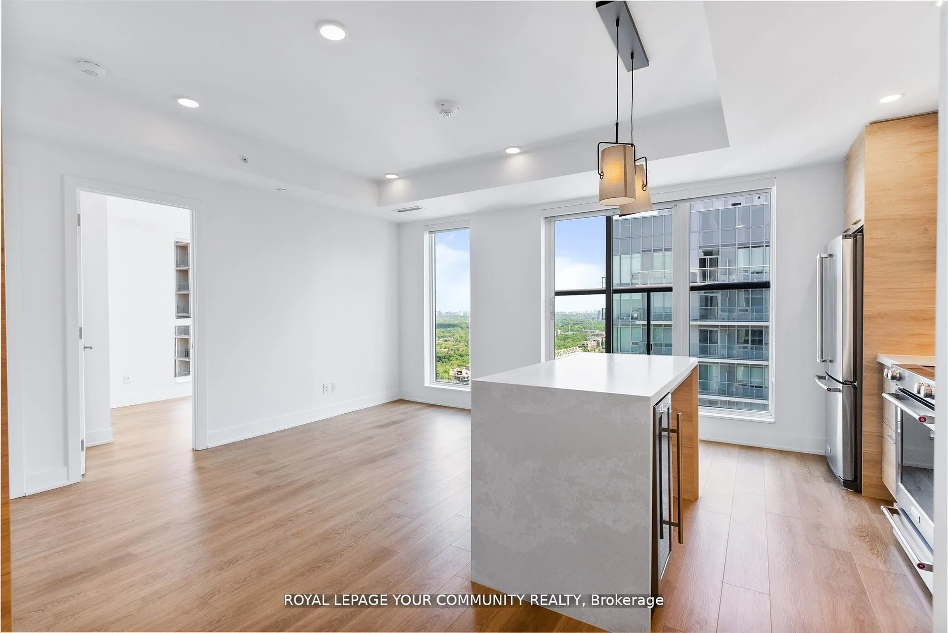 200 Redpath Avenue, #2809