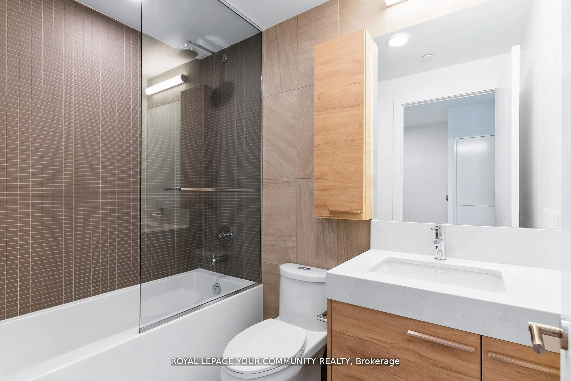 200 Redpath Avenue, #2809