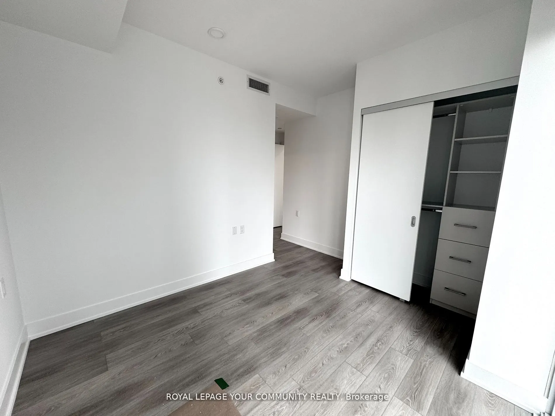 200 Redpath Avenue, #1804