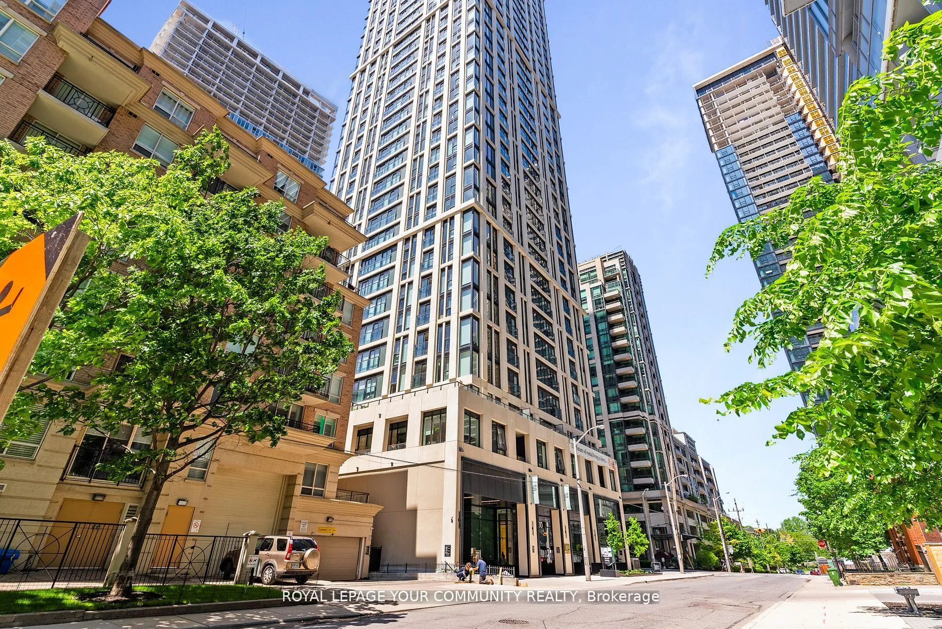 200 Redpath Avenue, #1804