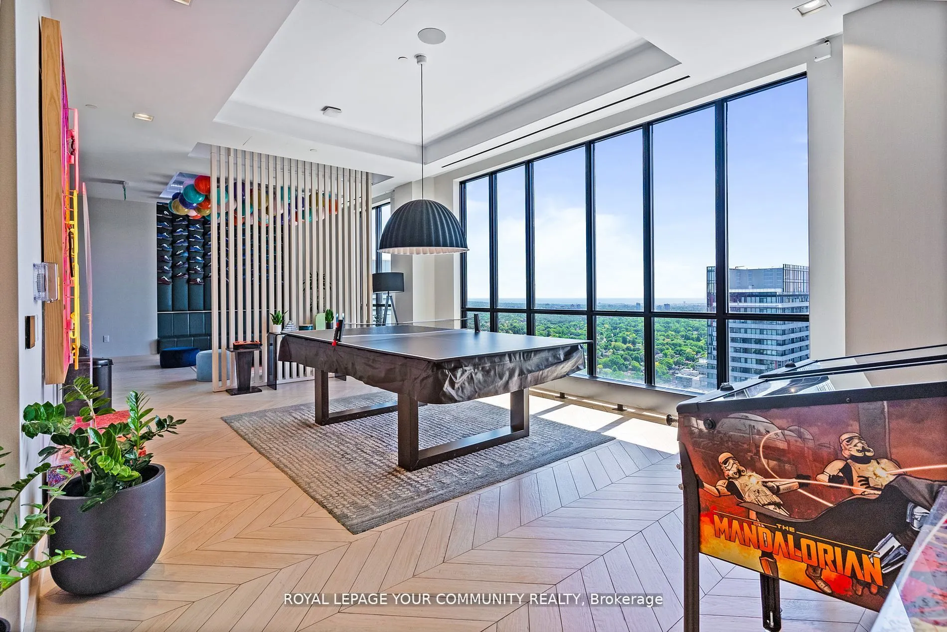 200 Redpath Avenue, #1804
