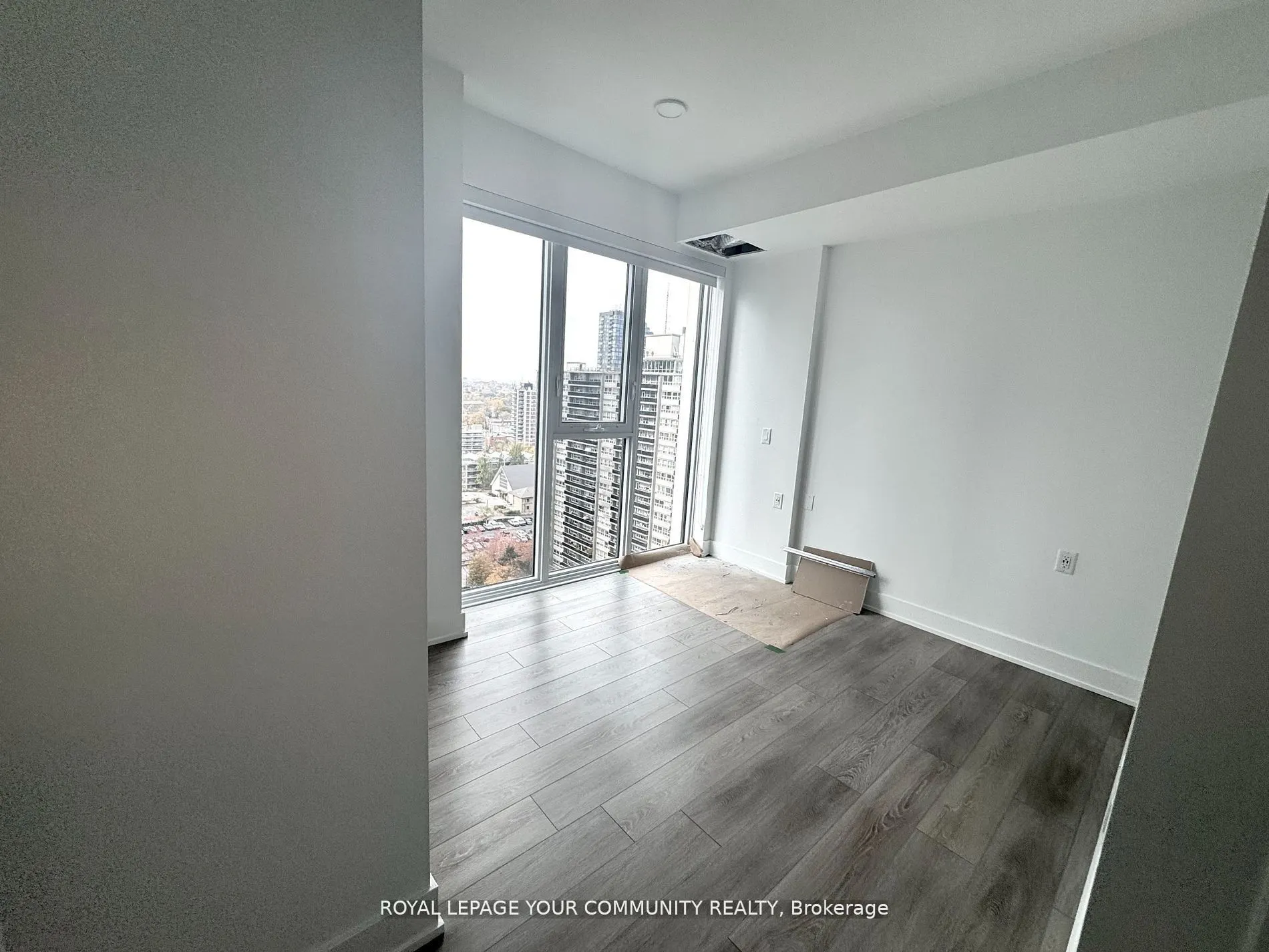 200 Redpath Avenue, #1804