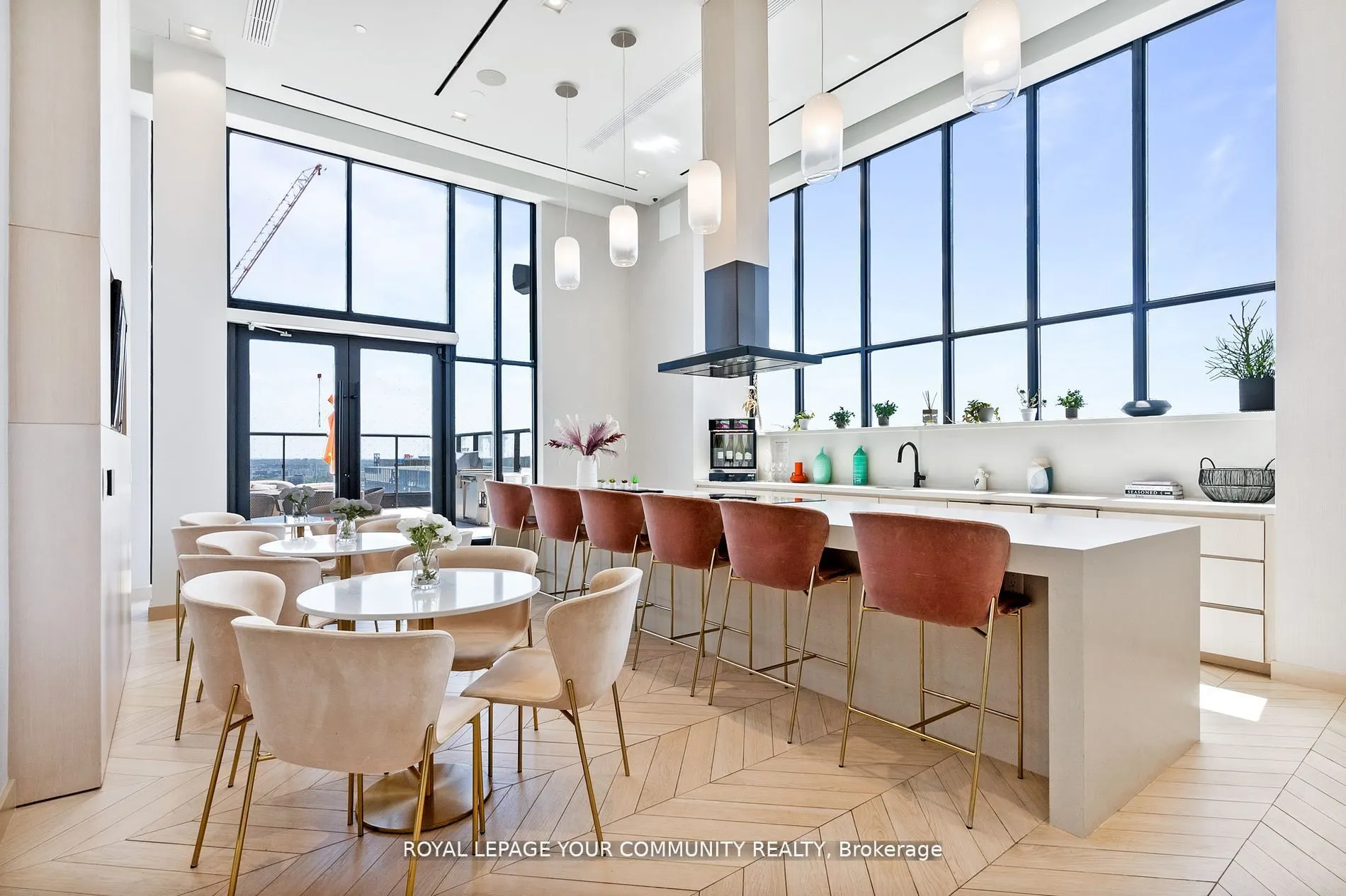 200 Redpath Avenue, #1804