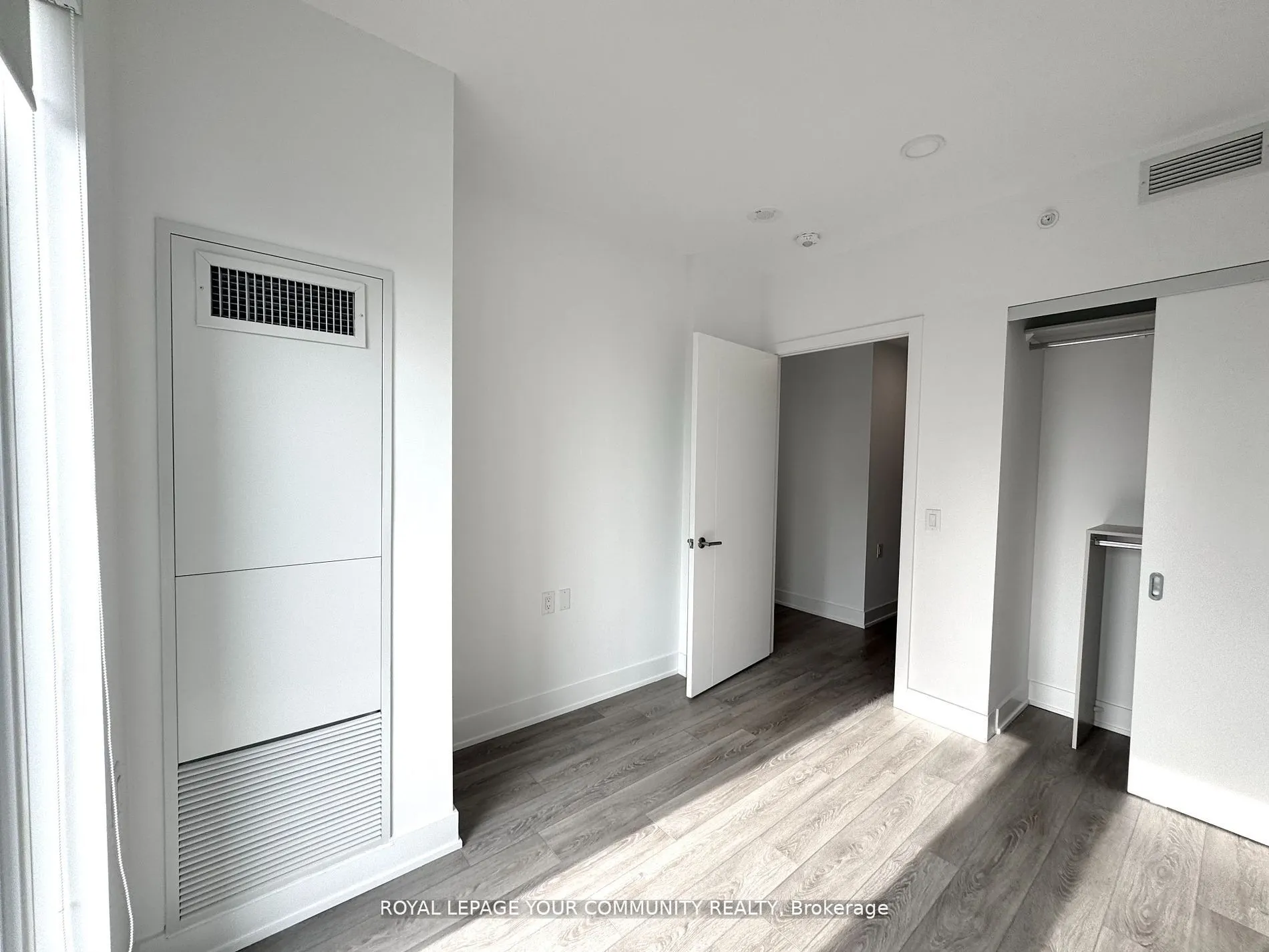 200 Redpath Avenue, #1804