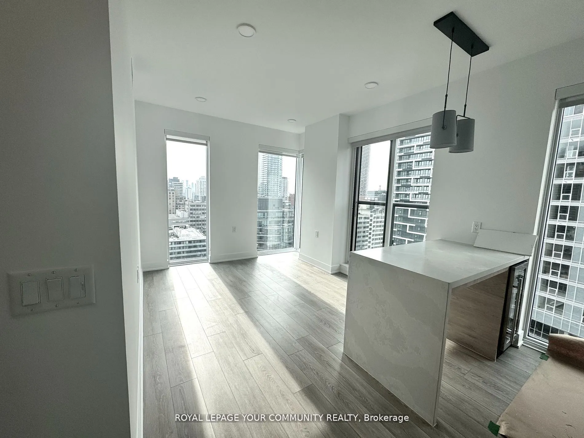 200 Redpath Avenue, #1804