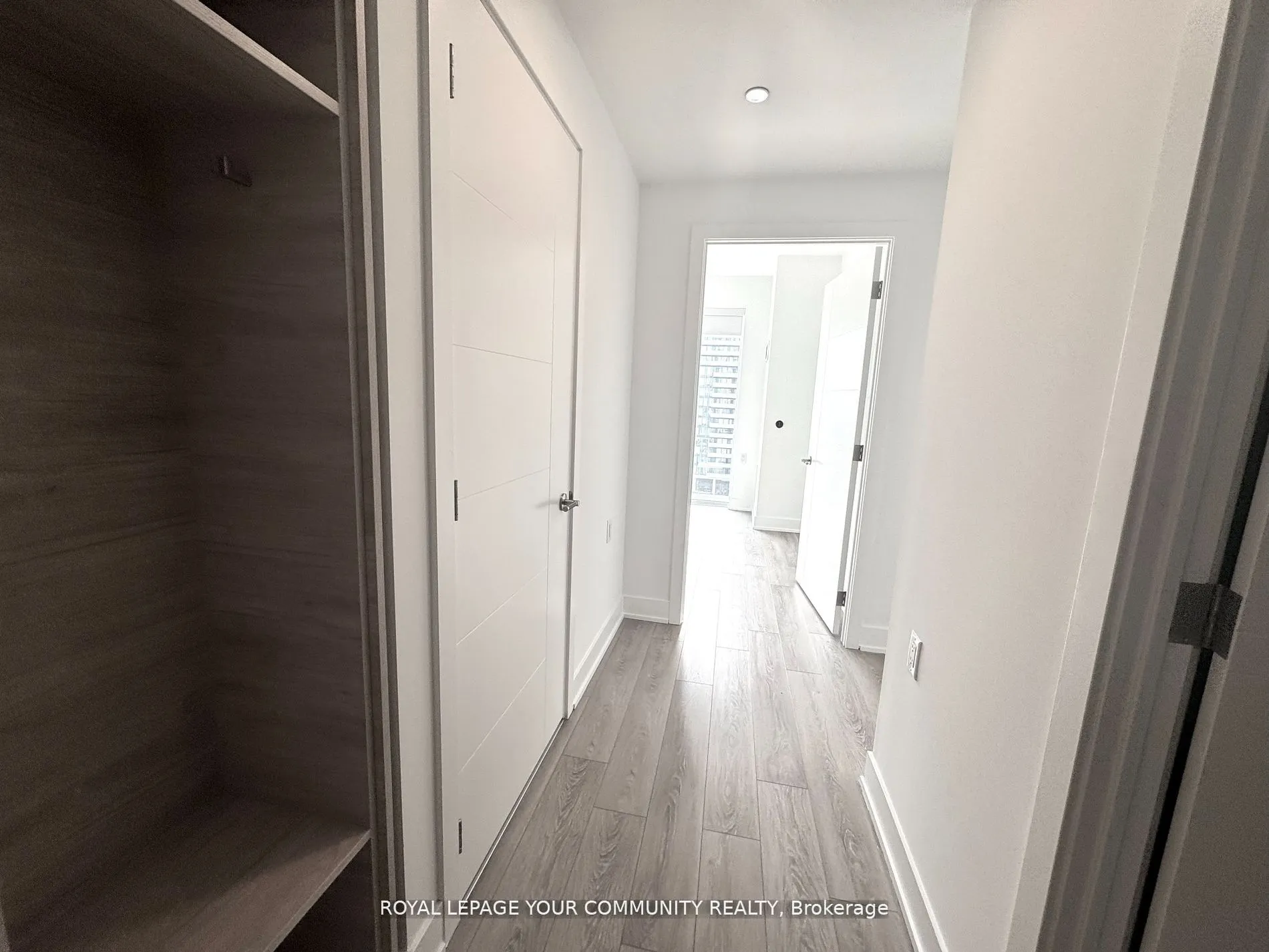 200 Redpath Avenue, #1804