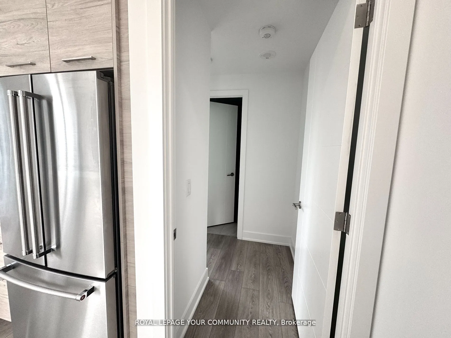 200 Redpath Avenue, #1804