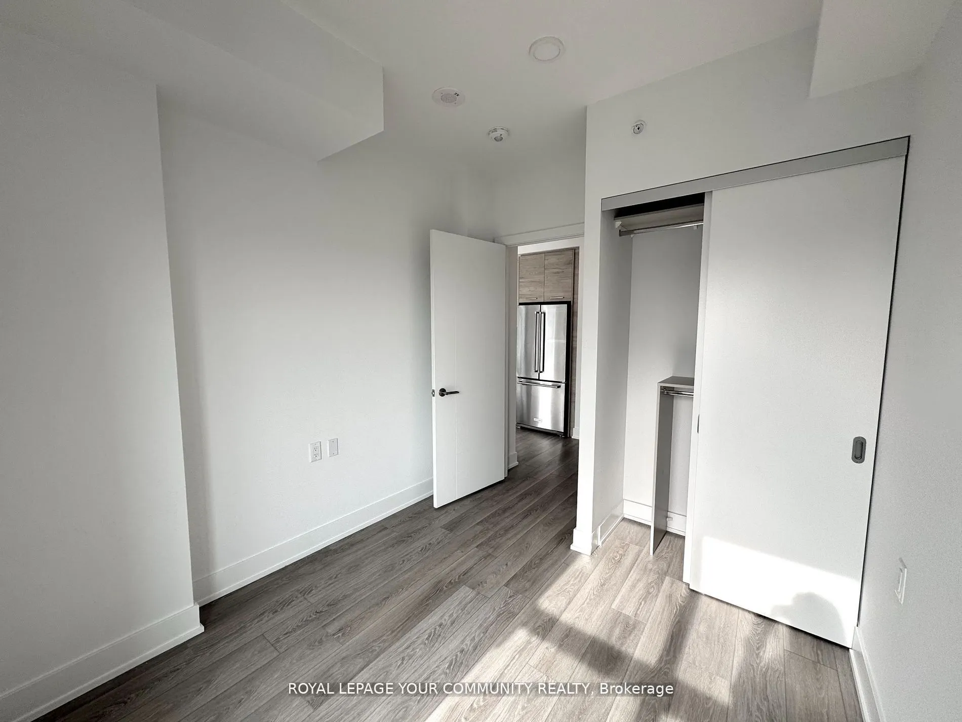 200 Redpath Avenue, #1804