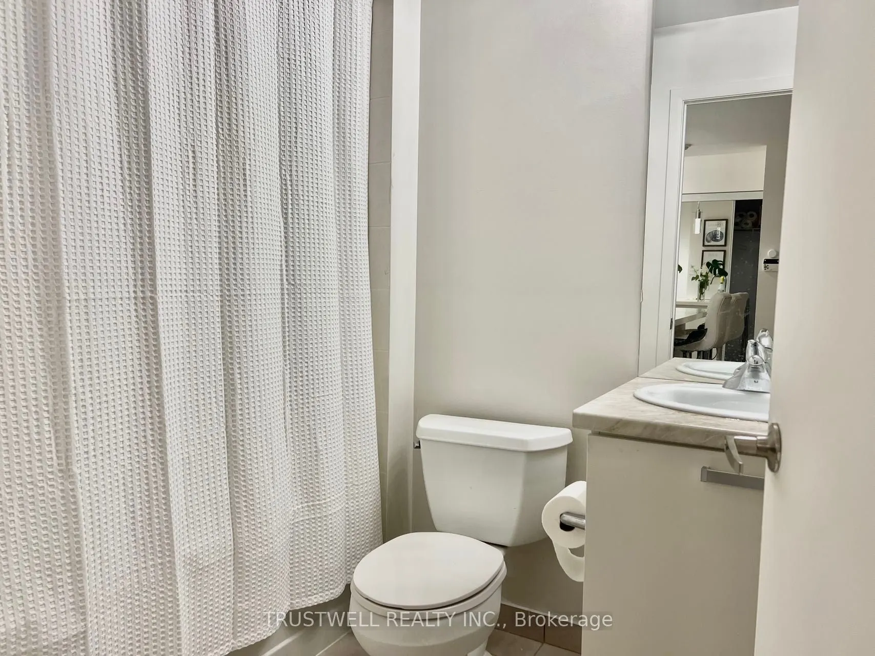 38 Grenville Street, #2601