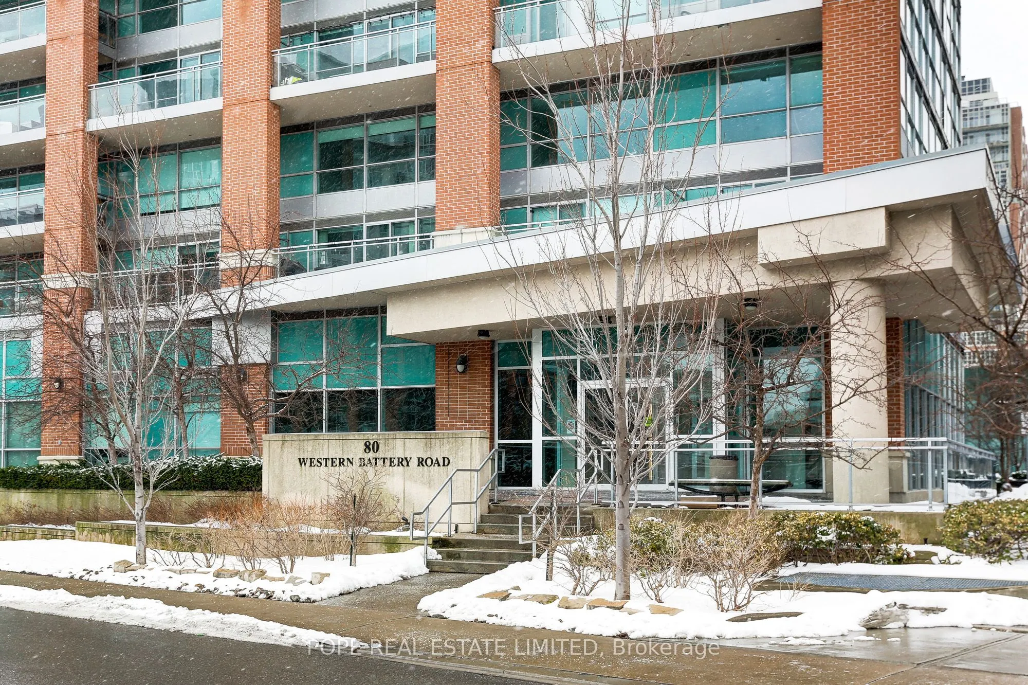 80 Western Battery Road, #811
