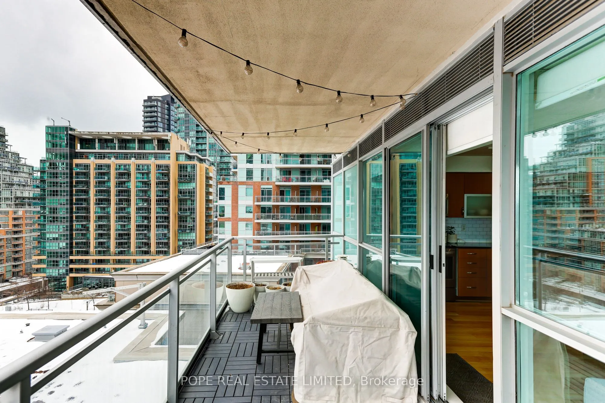 80 Western Battery Road, #811
